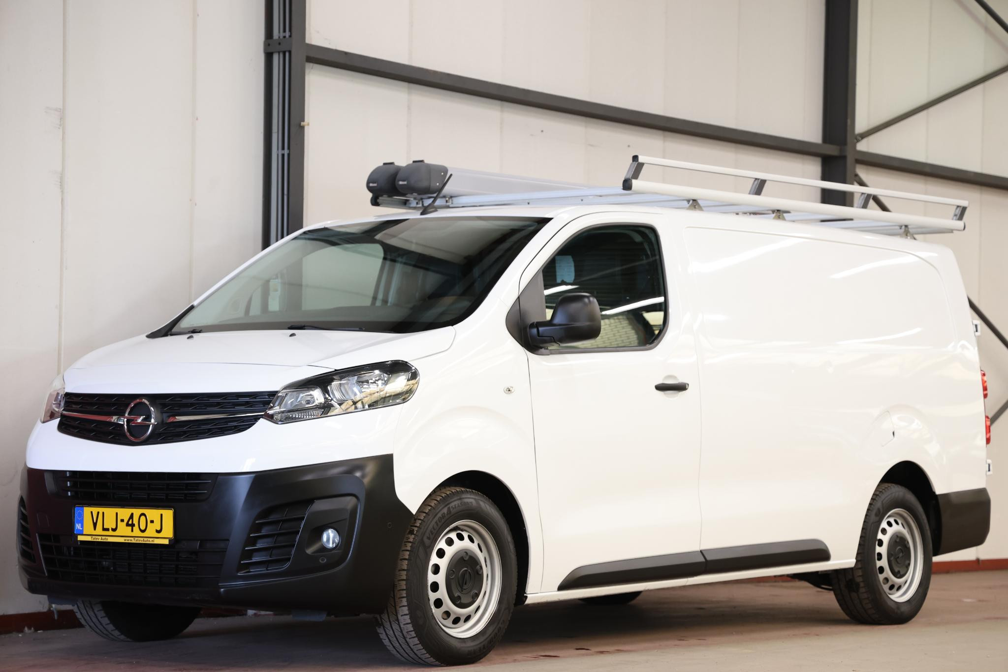Opel Vivaro 1.5 CDTI L3H1 EXTRA LANG IMPERIAAL 2021 - voorkant