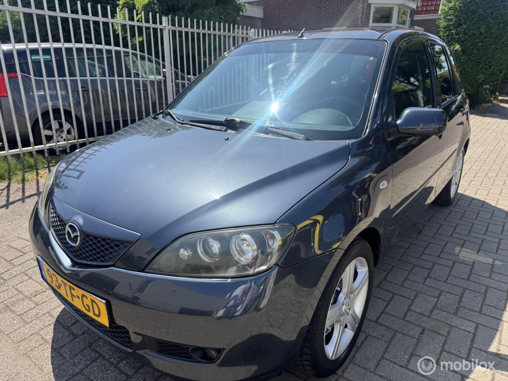 Mazda Mazda 2 1.4 Exclusive 2006 - voorkant