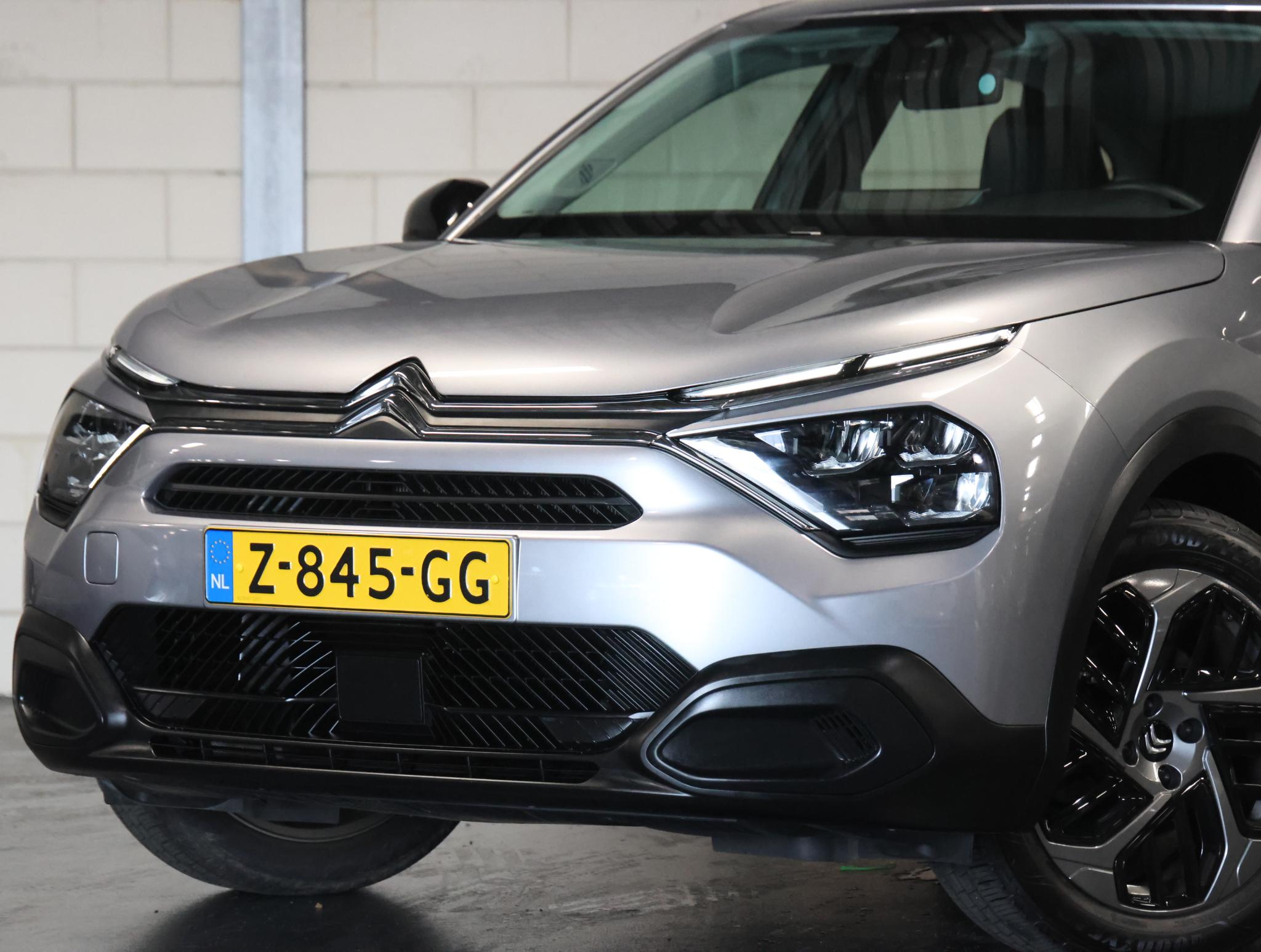 Foto van Citroen E-c4