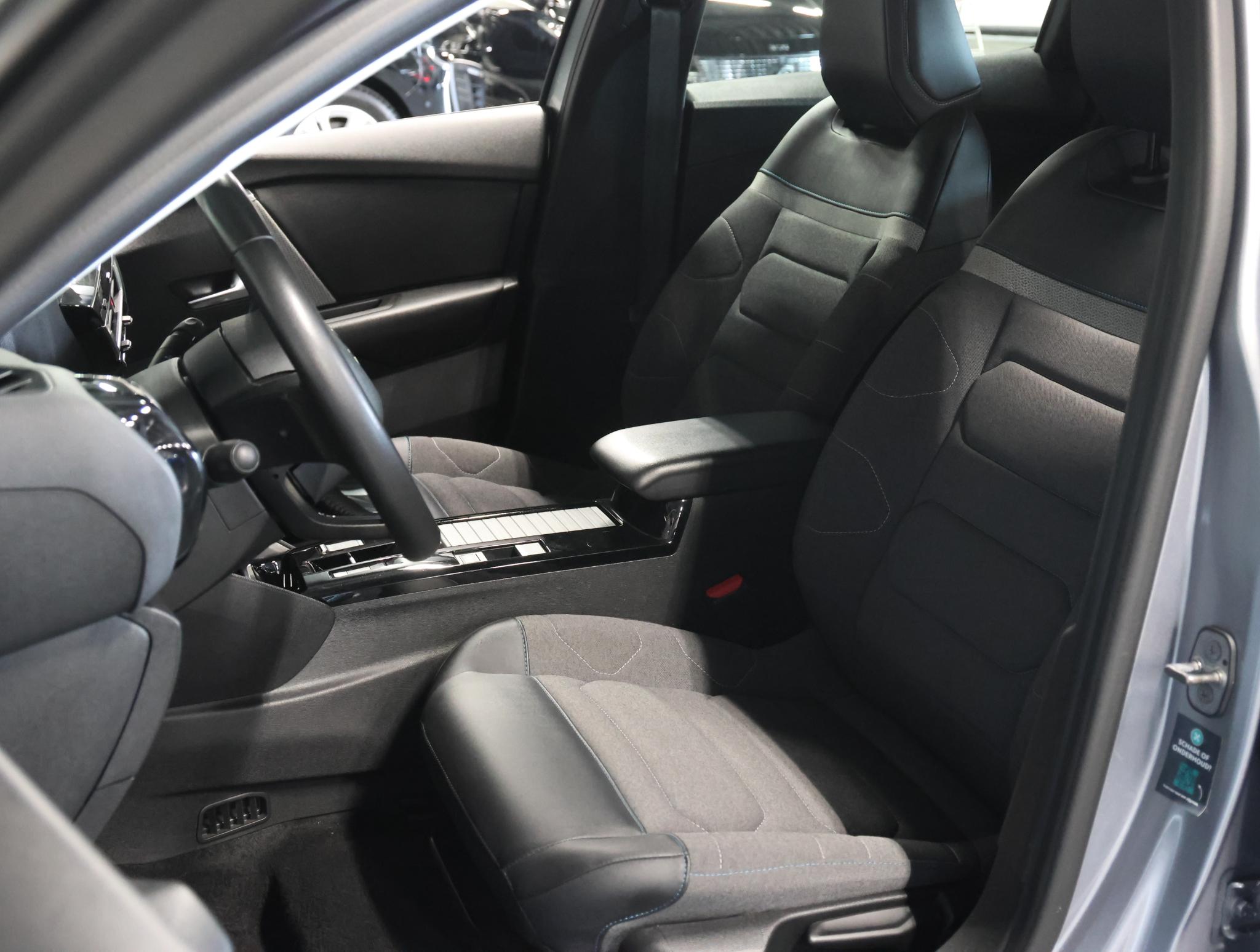 Foto van Citroen E-c4