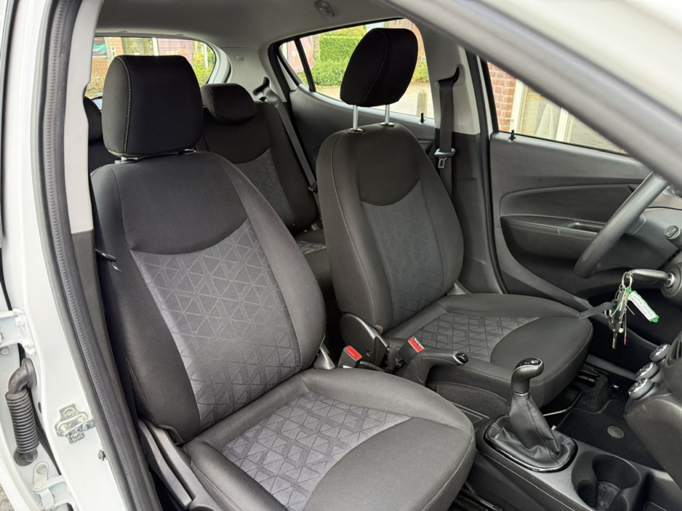 Foto van Opel Karl / Viva