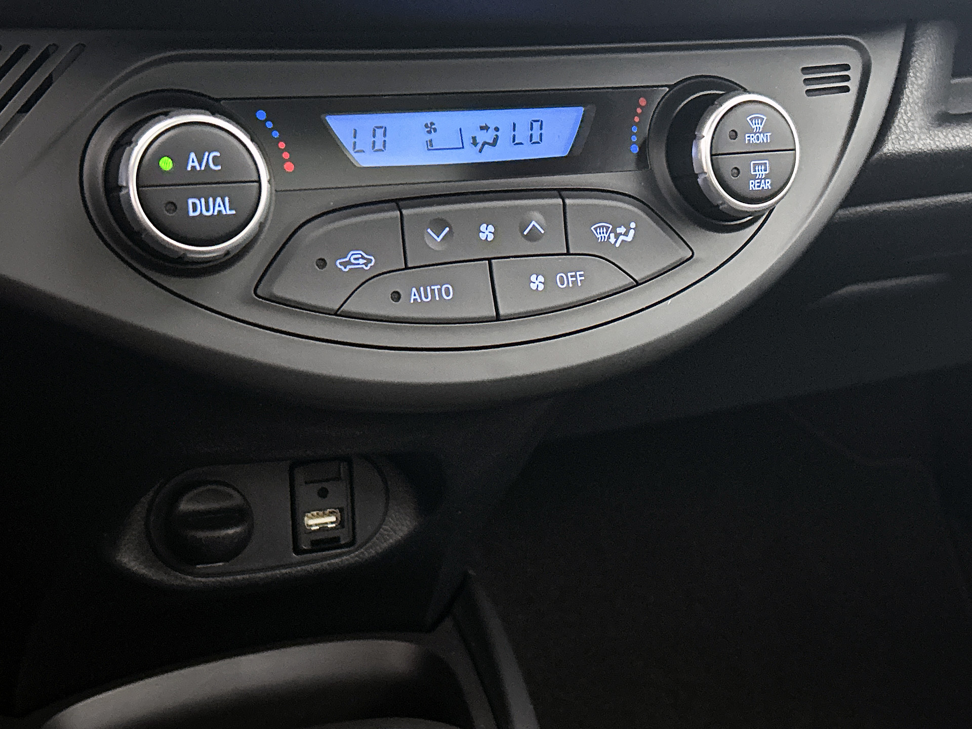 Foto van Toyota Toyota Yaris Hybrid