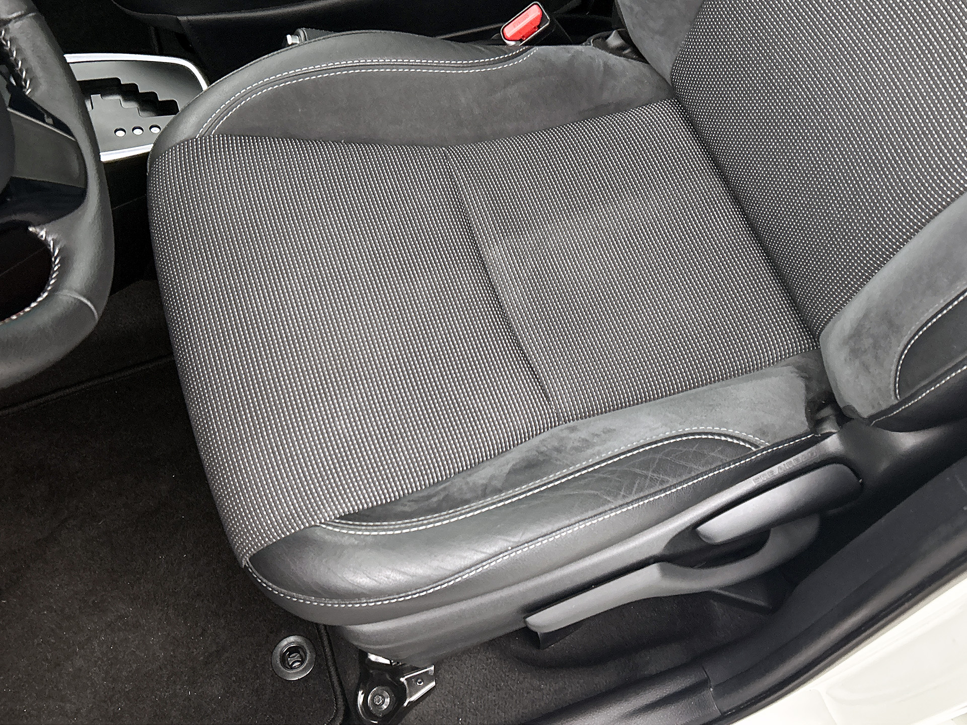 Foto van Toyota Toyota Yaris Hybrid