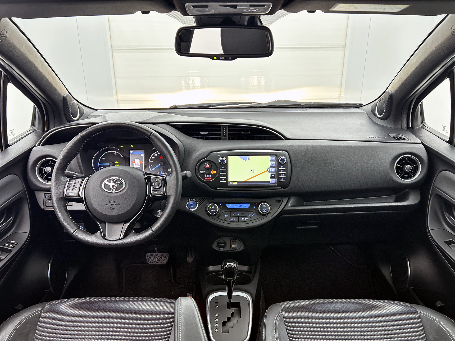 Foto van Toyota Toyota Yaris Hybrid