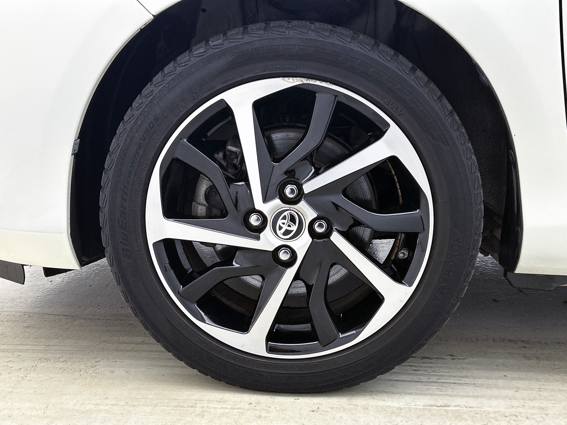 Foto van Toyota Toyota Yaris Hybrid