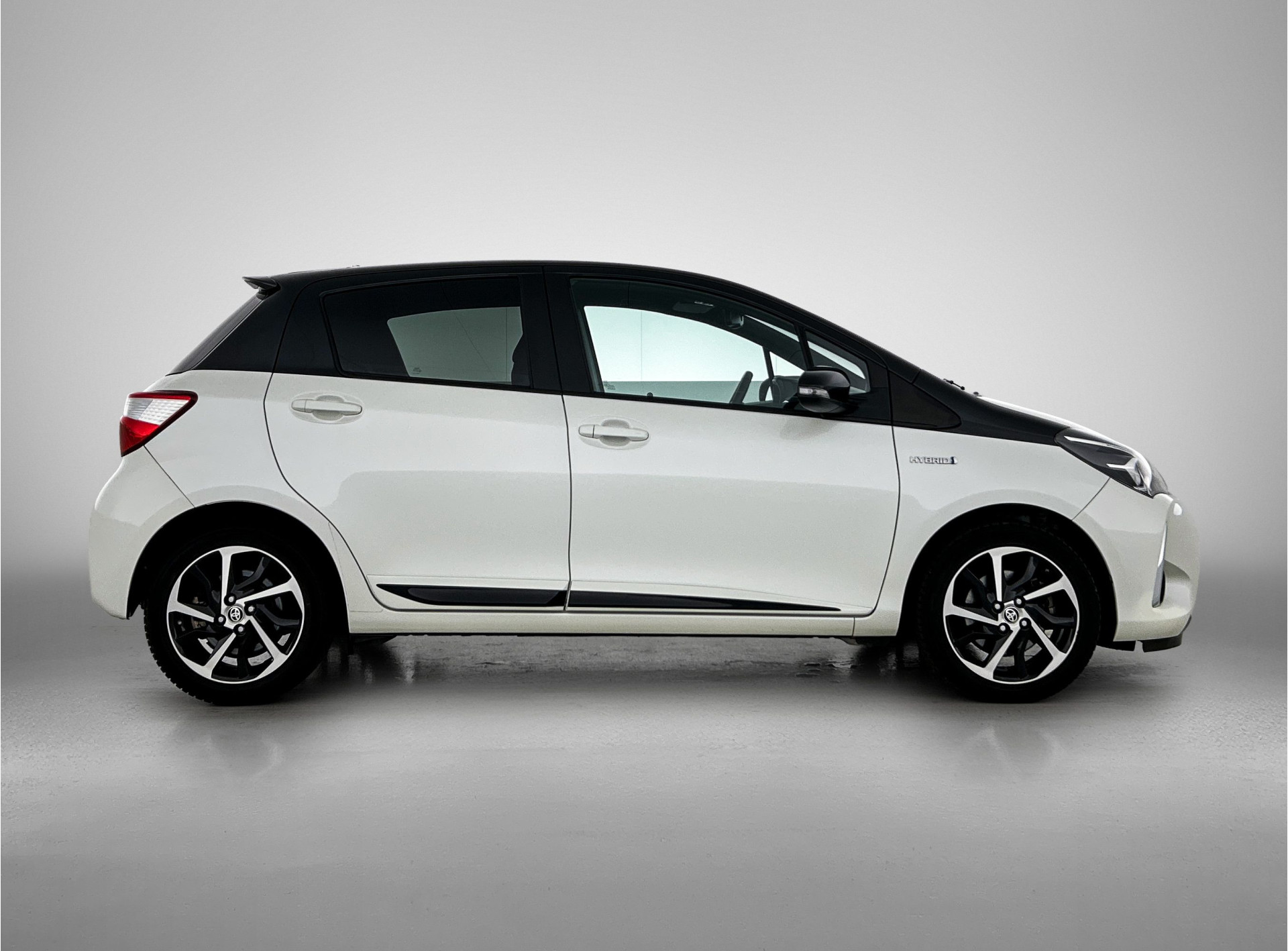 Foto van Toyota Toyota Yaris Hybrid