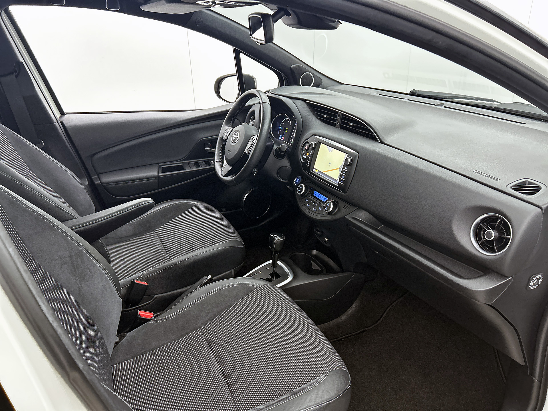 Foto van Toyota Toyota Yaris Hybrid