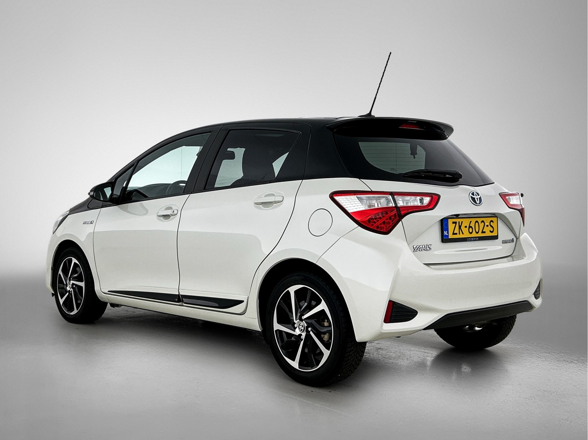 Foto van Toyota Toyota Yaris Hybrid