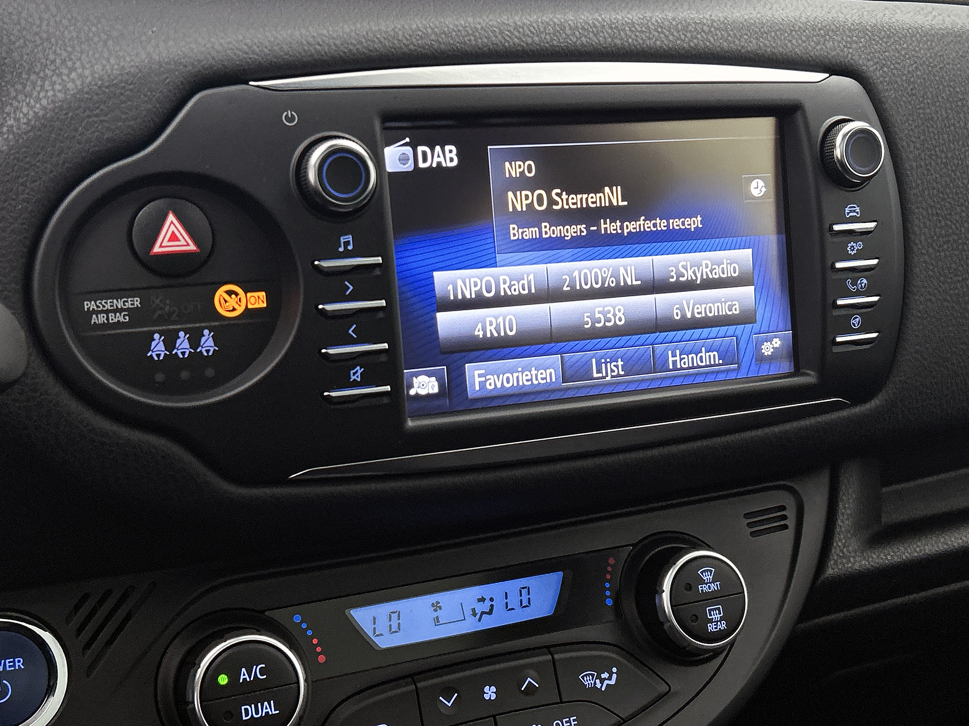 Foto van Toyota Toyota Yaris Hybrid