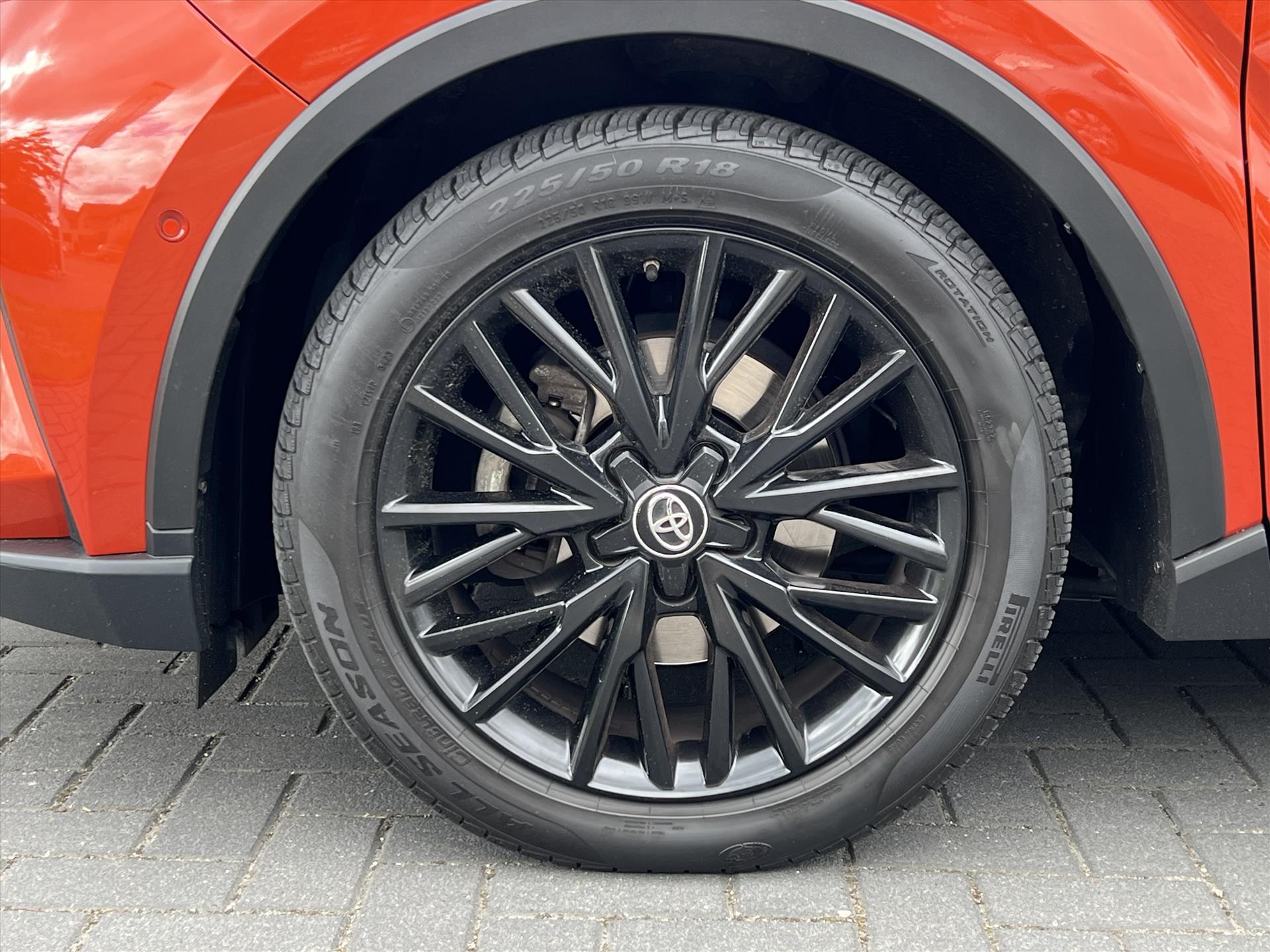 Foto van Toyota Toyota C-hr