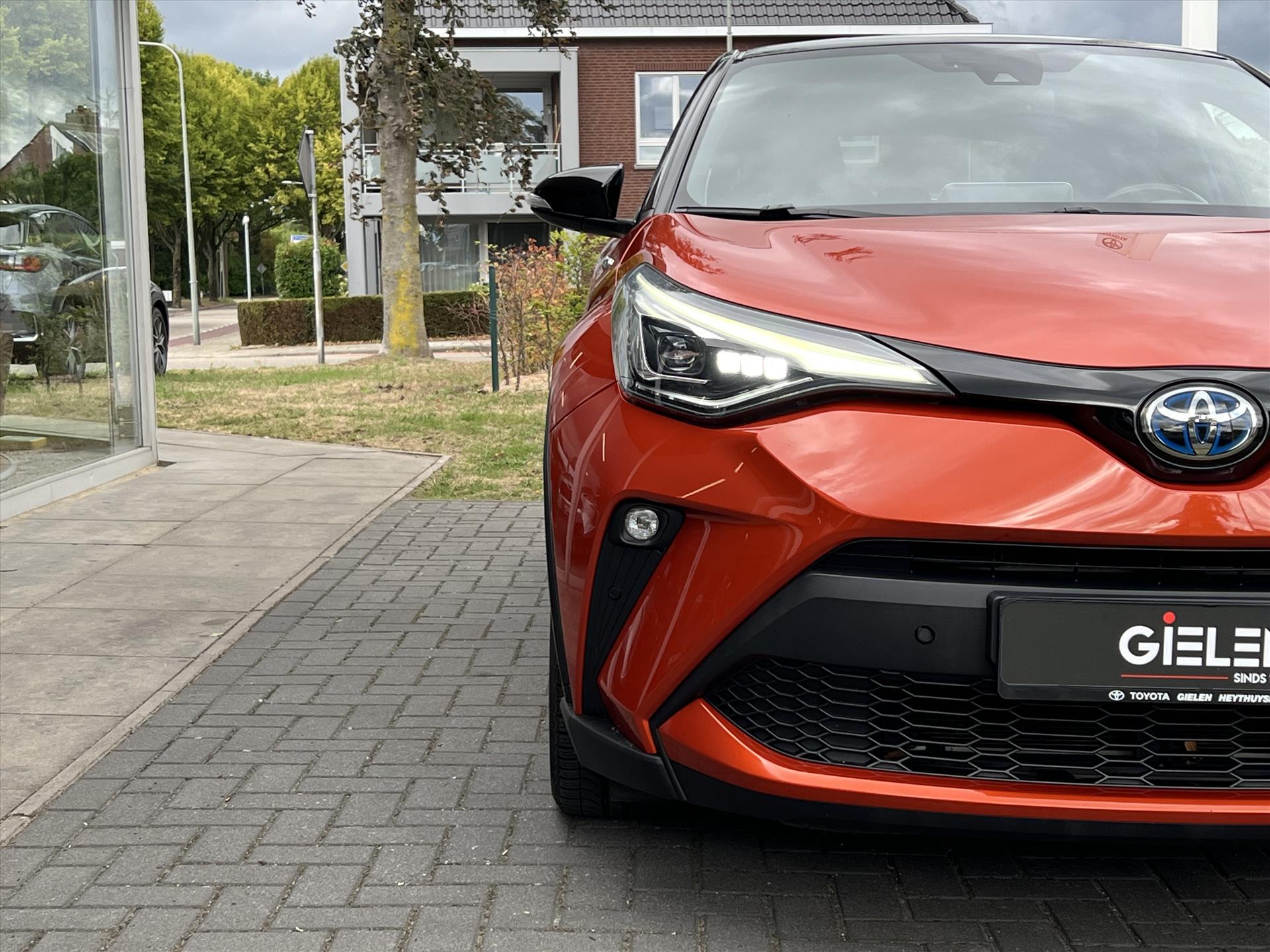 Foto van Toyota Toyota C-hr