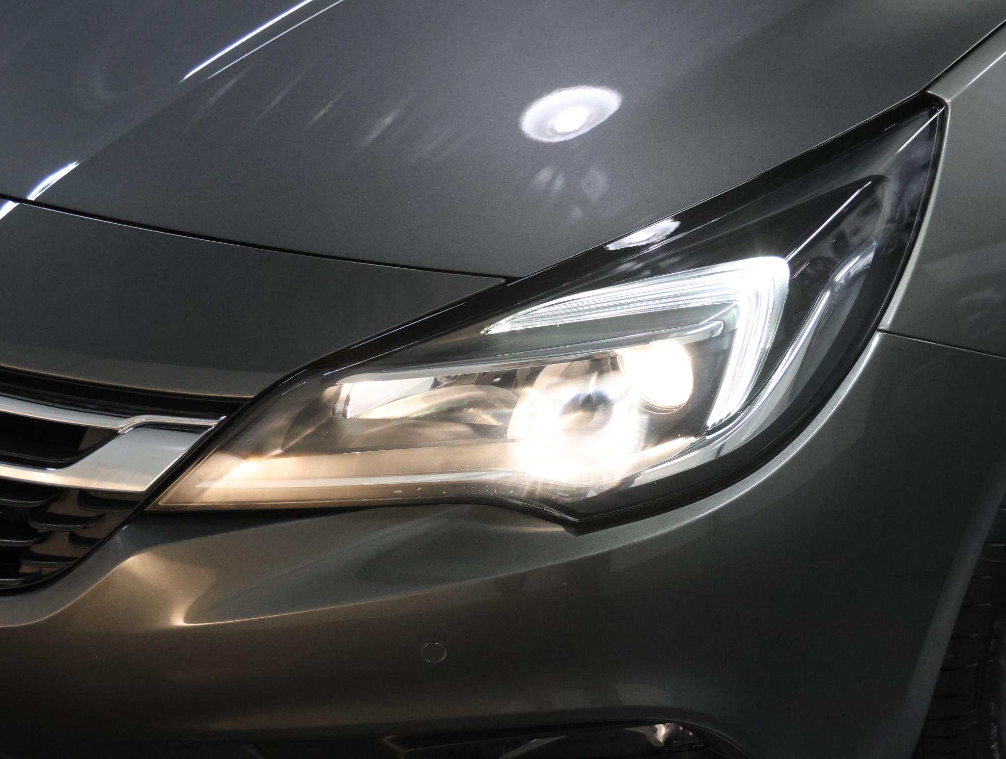 Foto van Opel Astra Sports Tourer
