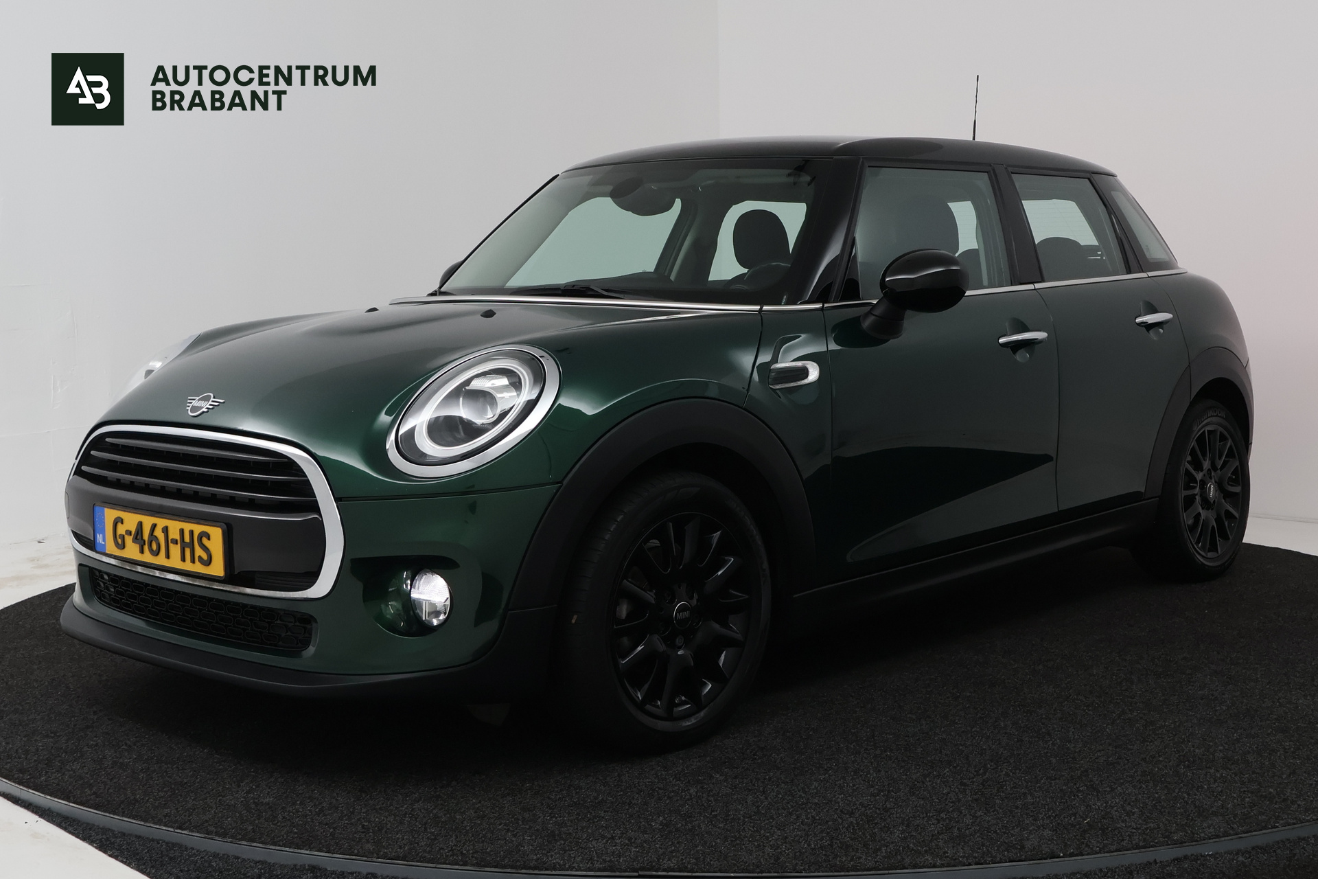 Mini Cooper 1.5 Cooper Chili (STOELVERWARMING, PARKEERSENSOREN, DEALER ONDERHOUDEN) 2019 - voorkant