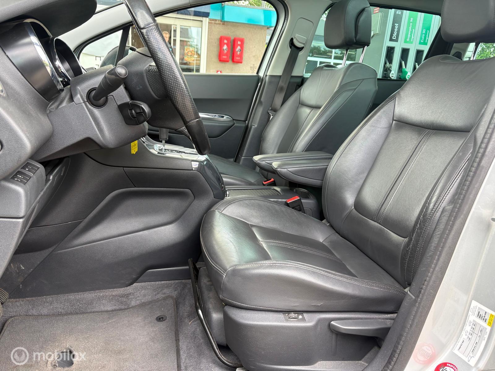 Foto van Peugeot 5008