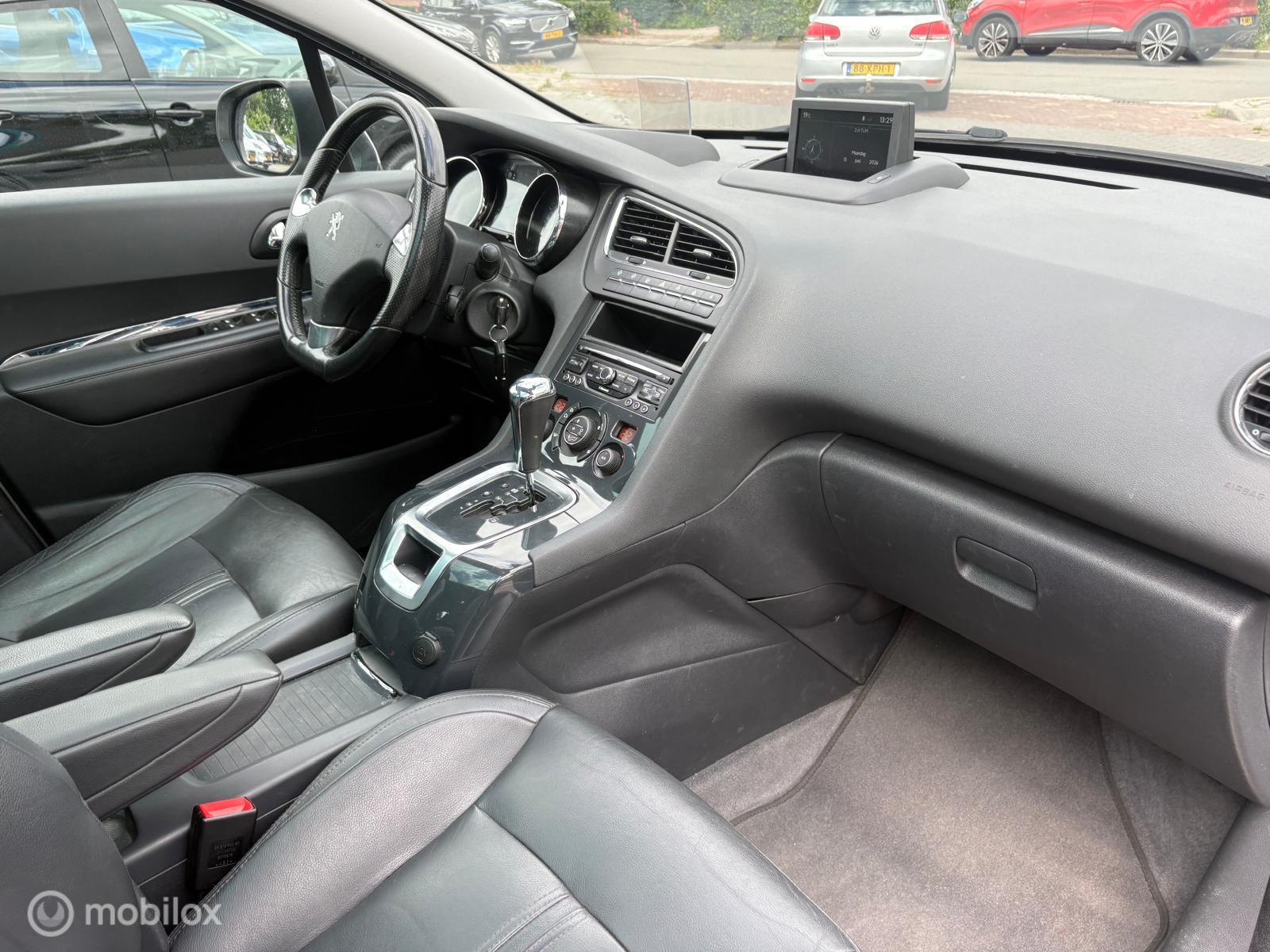Foto van Peugeot 5008