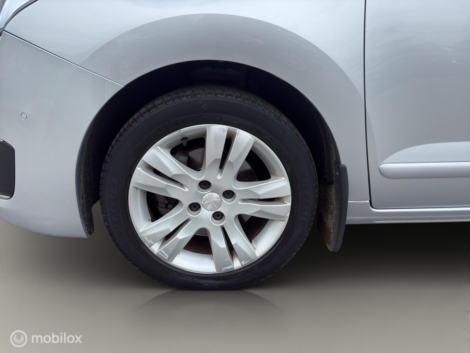 Foto van Peugeot 5008