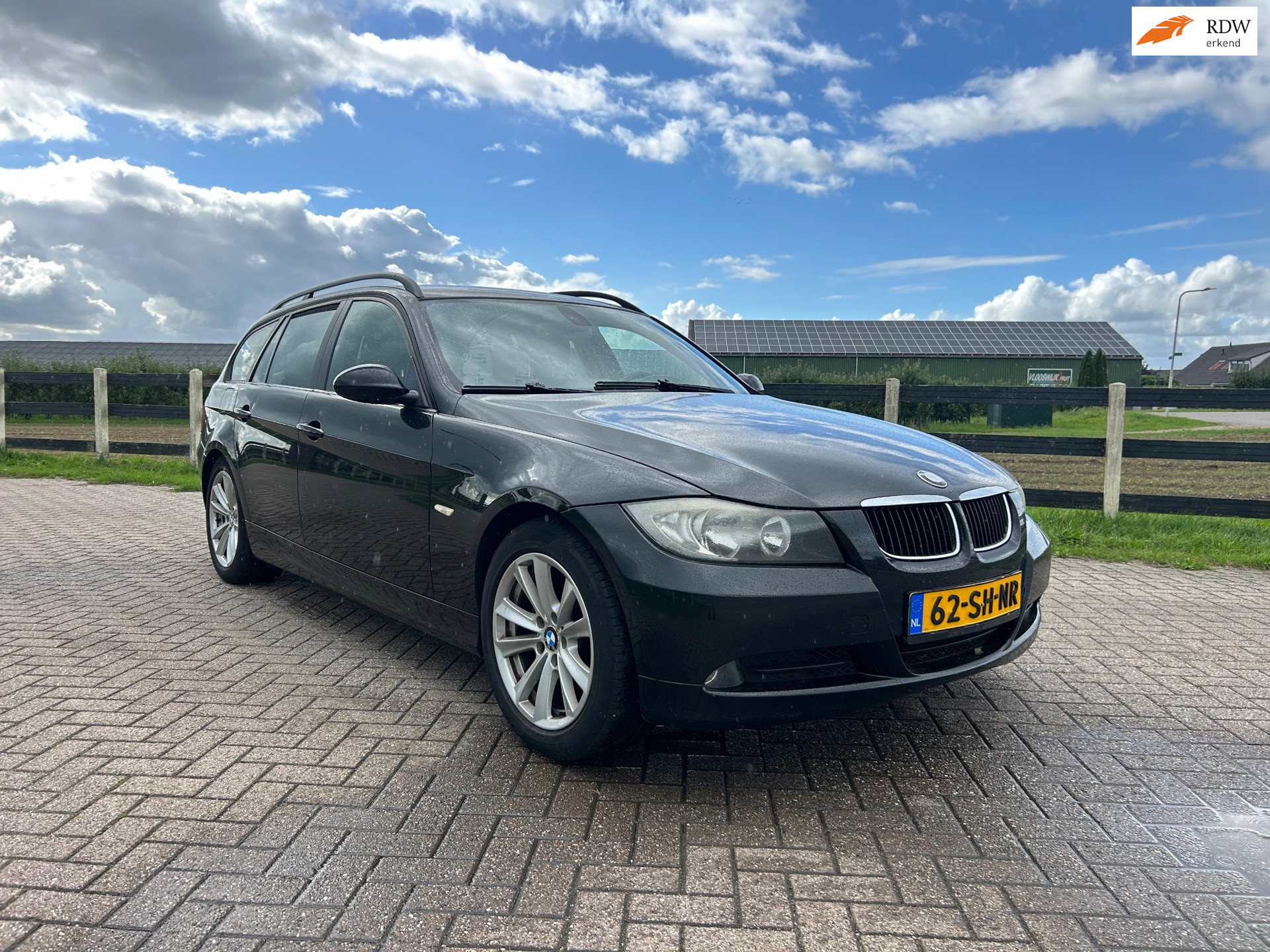 BMW 3er Reihe 320i High Executive 2006 - voorkant