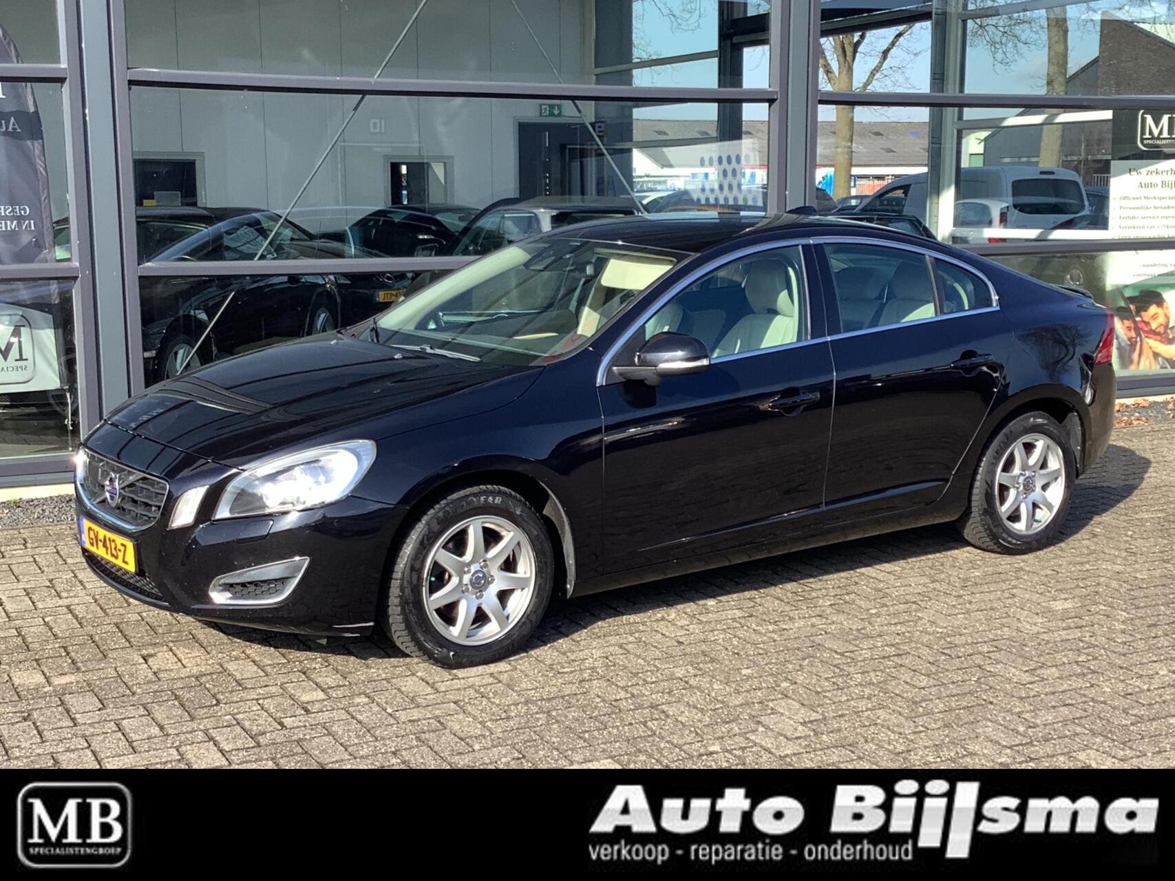 Volvo S60 1.6 DRIVe Summum 2011 - voorkant
