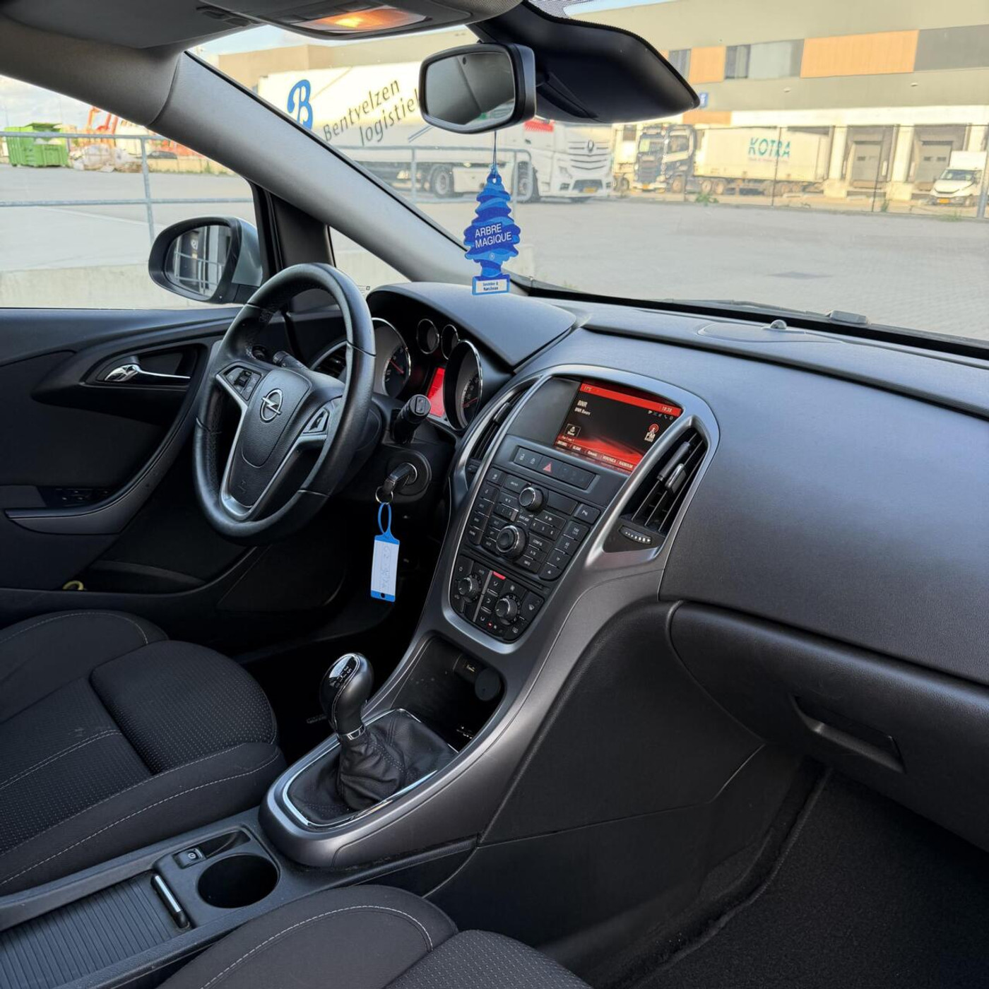 Foto van Opel Astra Sports Tourer