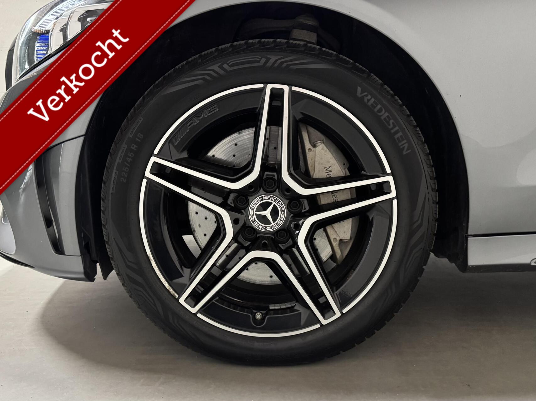 Foto van Mercedes-Benz C 300 E