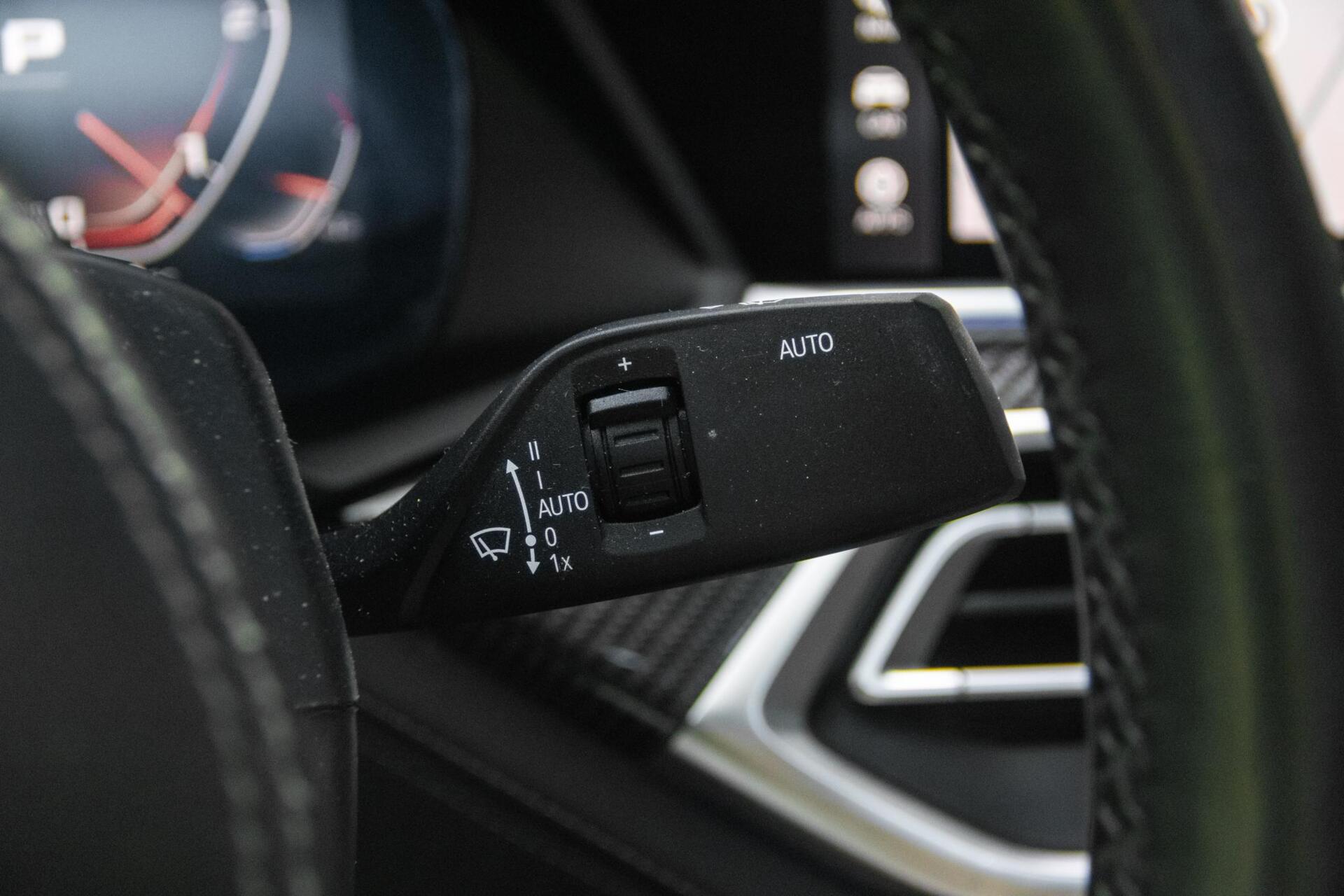 Foto van BMW X6 M50d