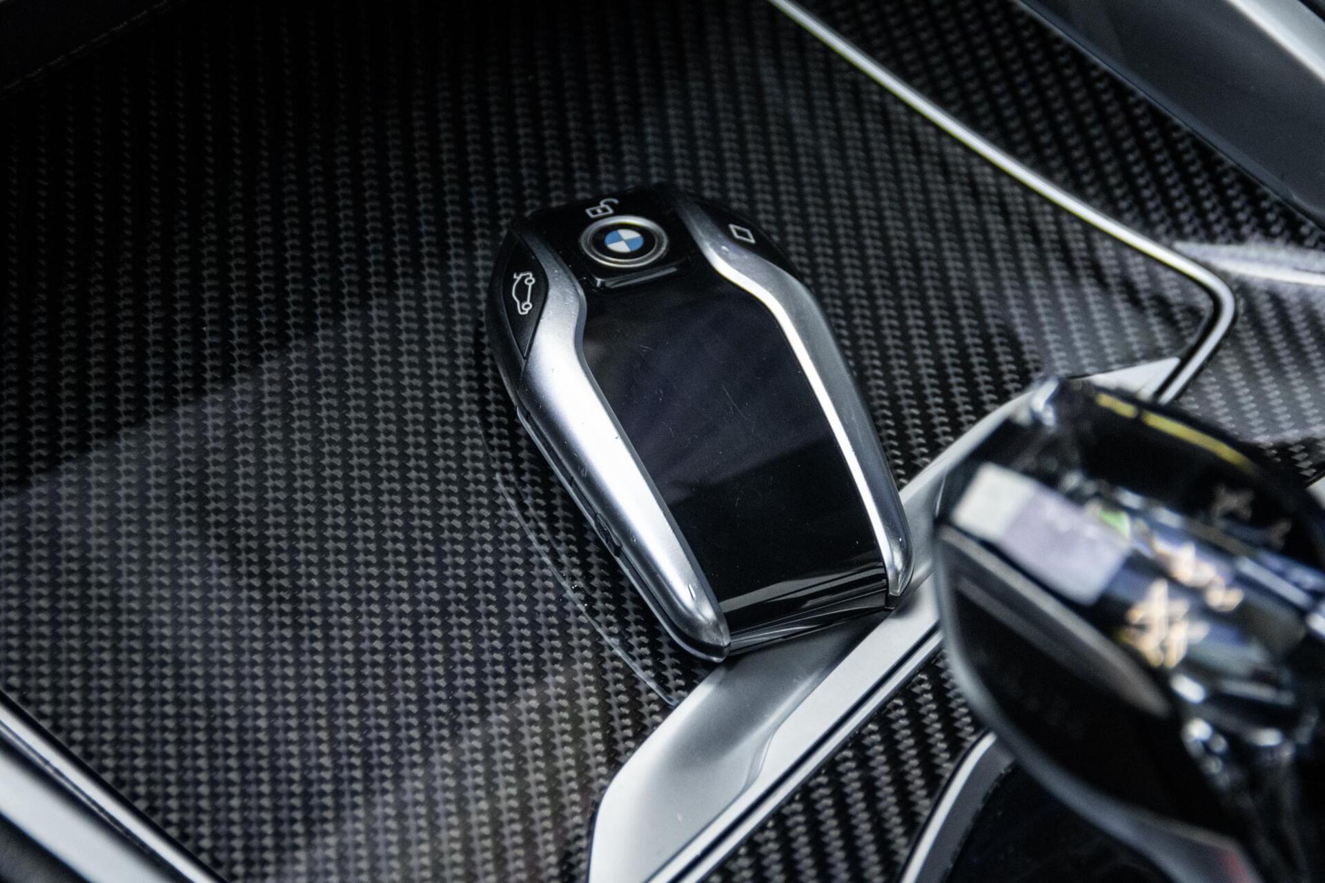 Foto van BMW X6 M50d