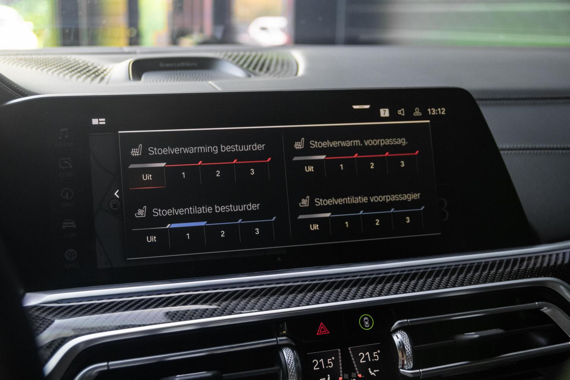 Foto van BMW X6 M50d