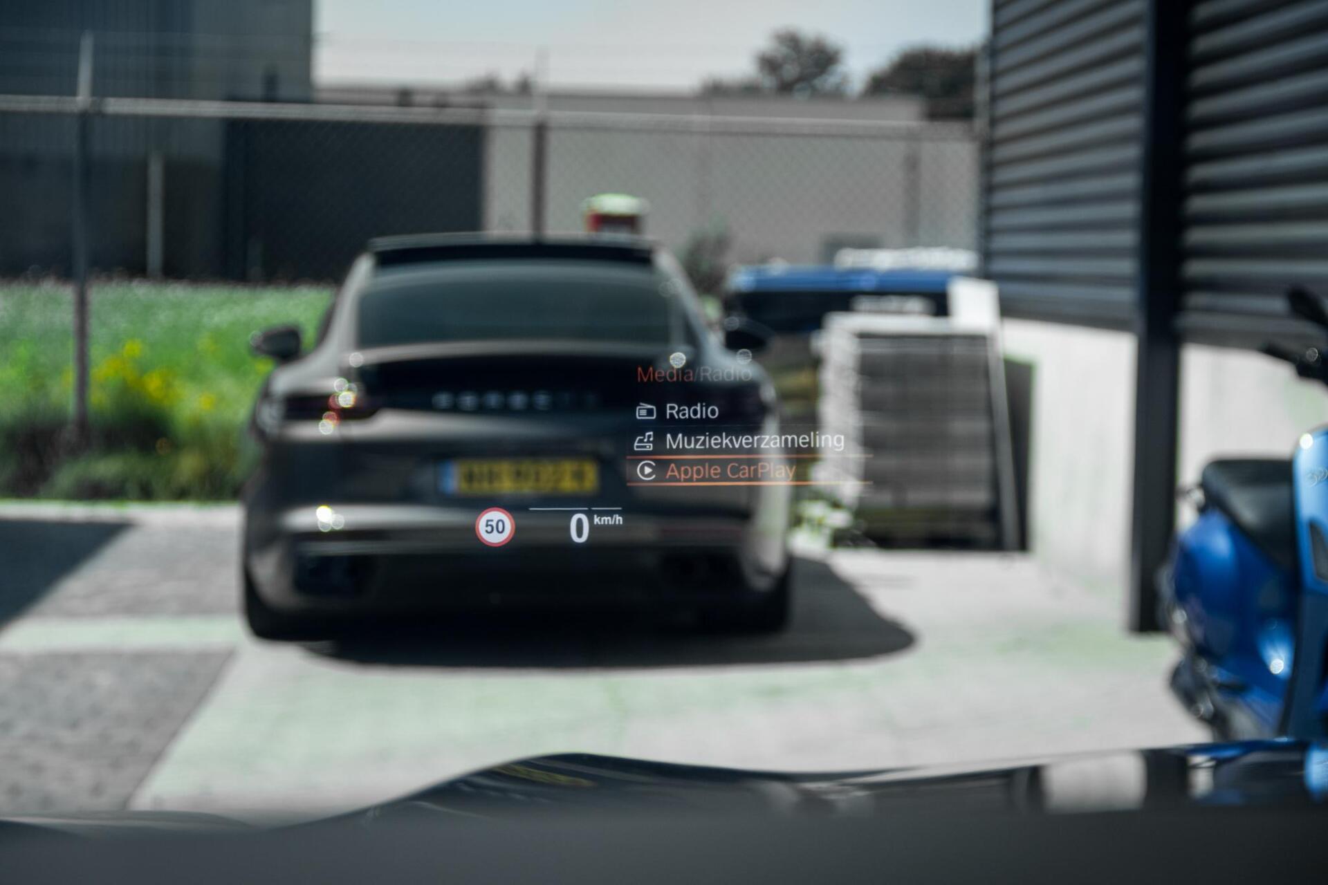 Foto van BMW X6 M50d