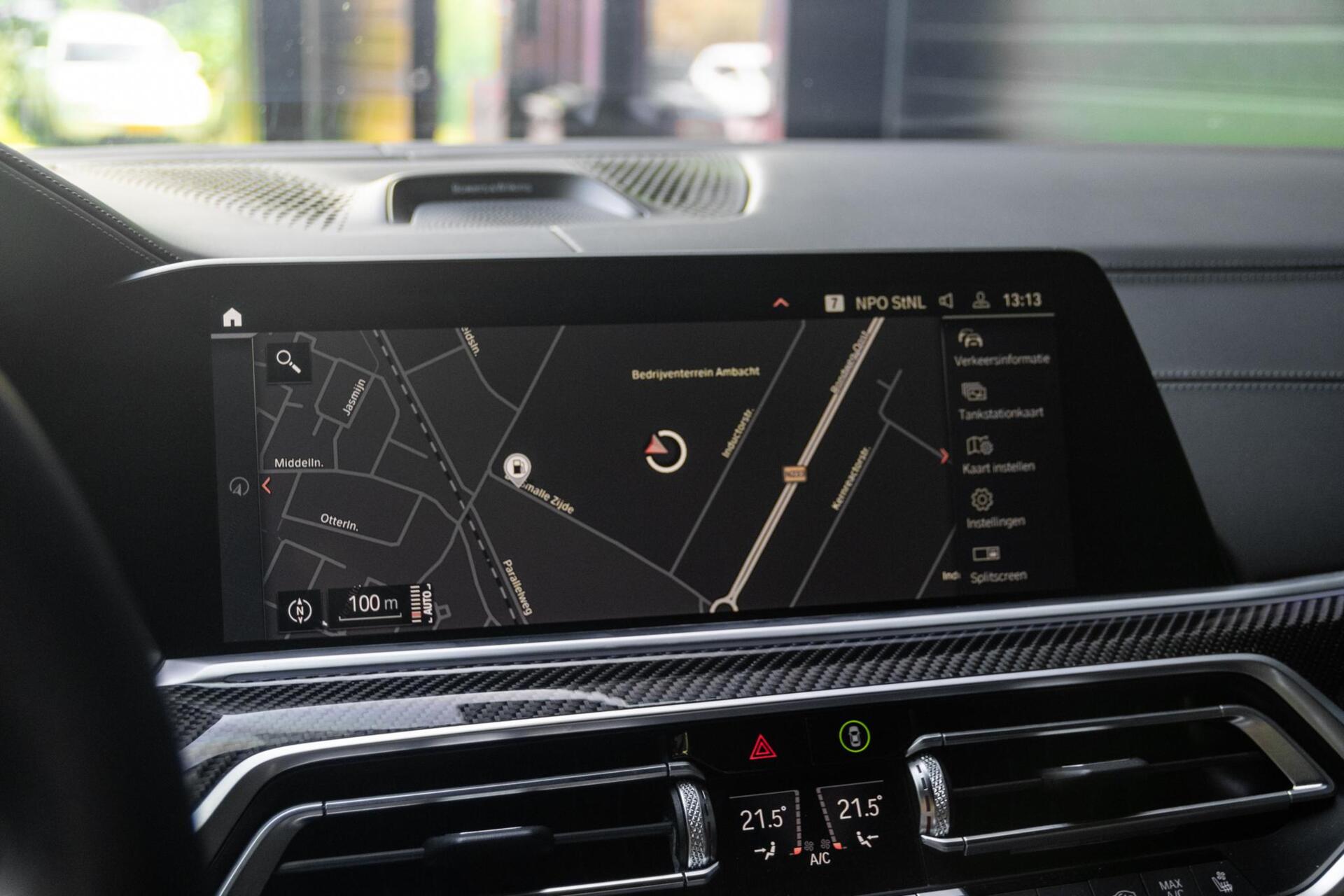 Foto van BMW X6 M50d