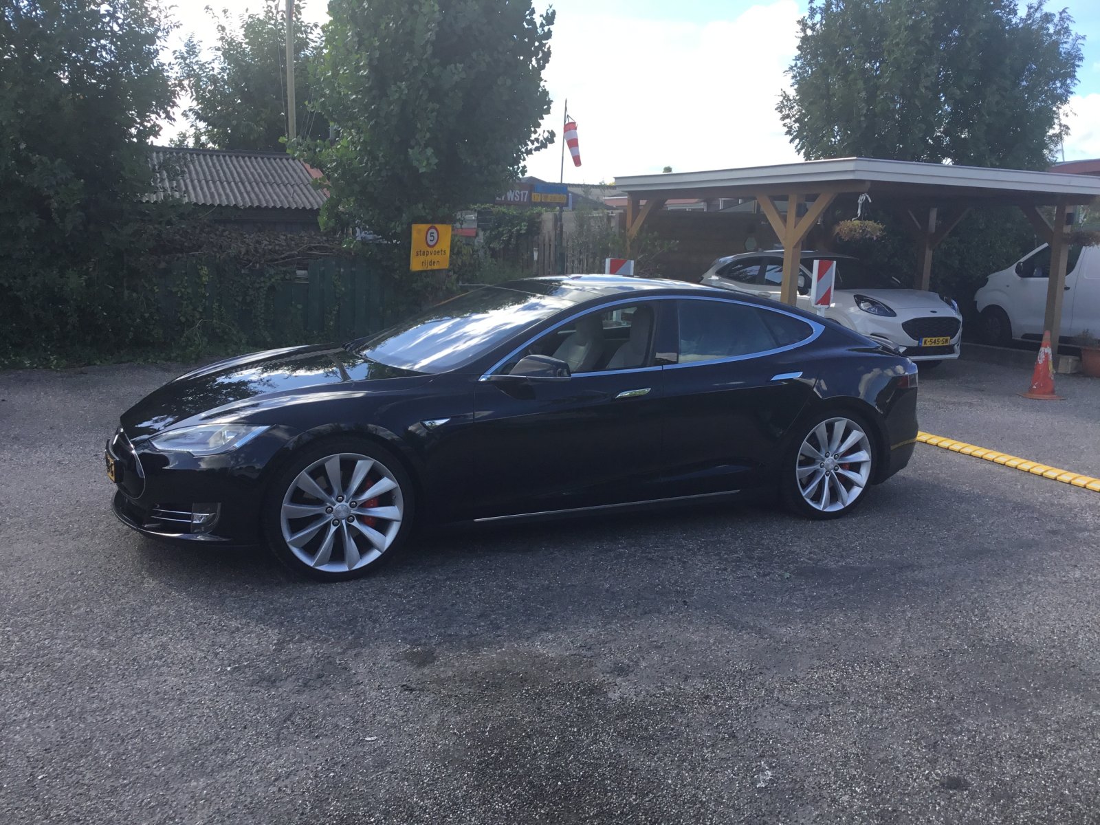 Inspectiefoto van Tesla Model S