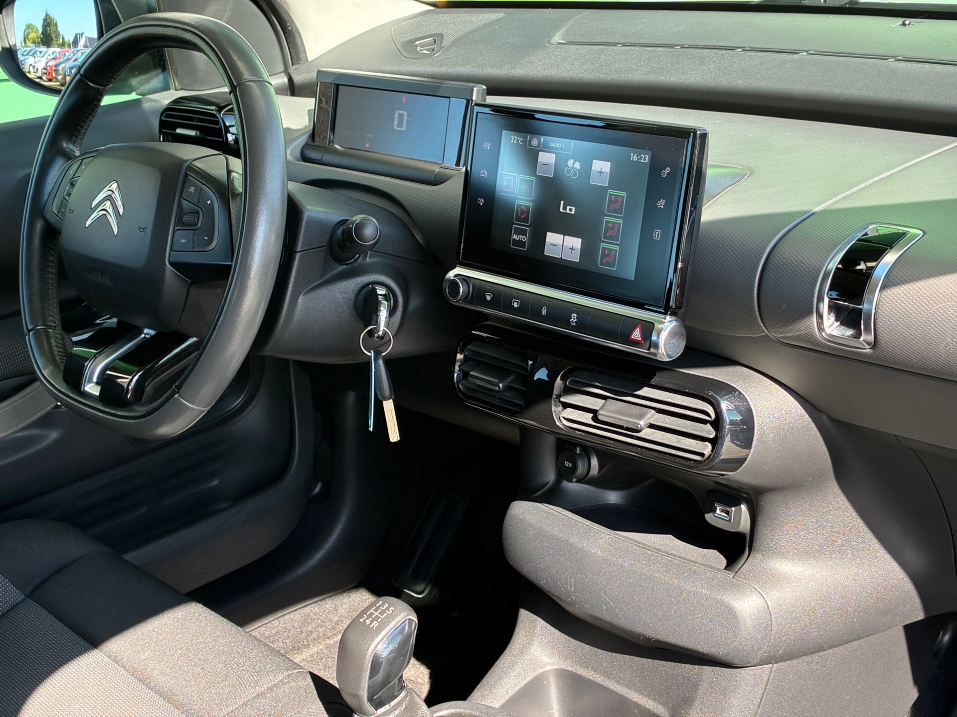 Foto van Citroen C4 Cactus