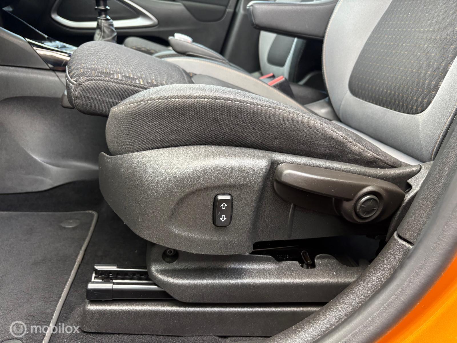 Foto van Opel Crossland X