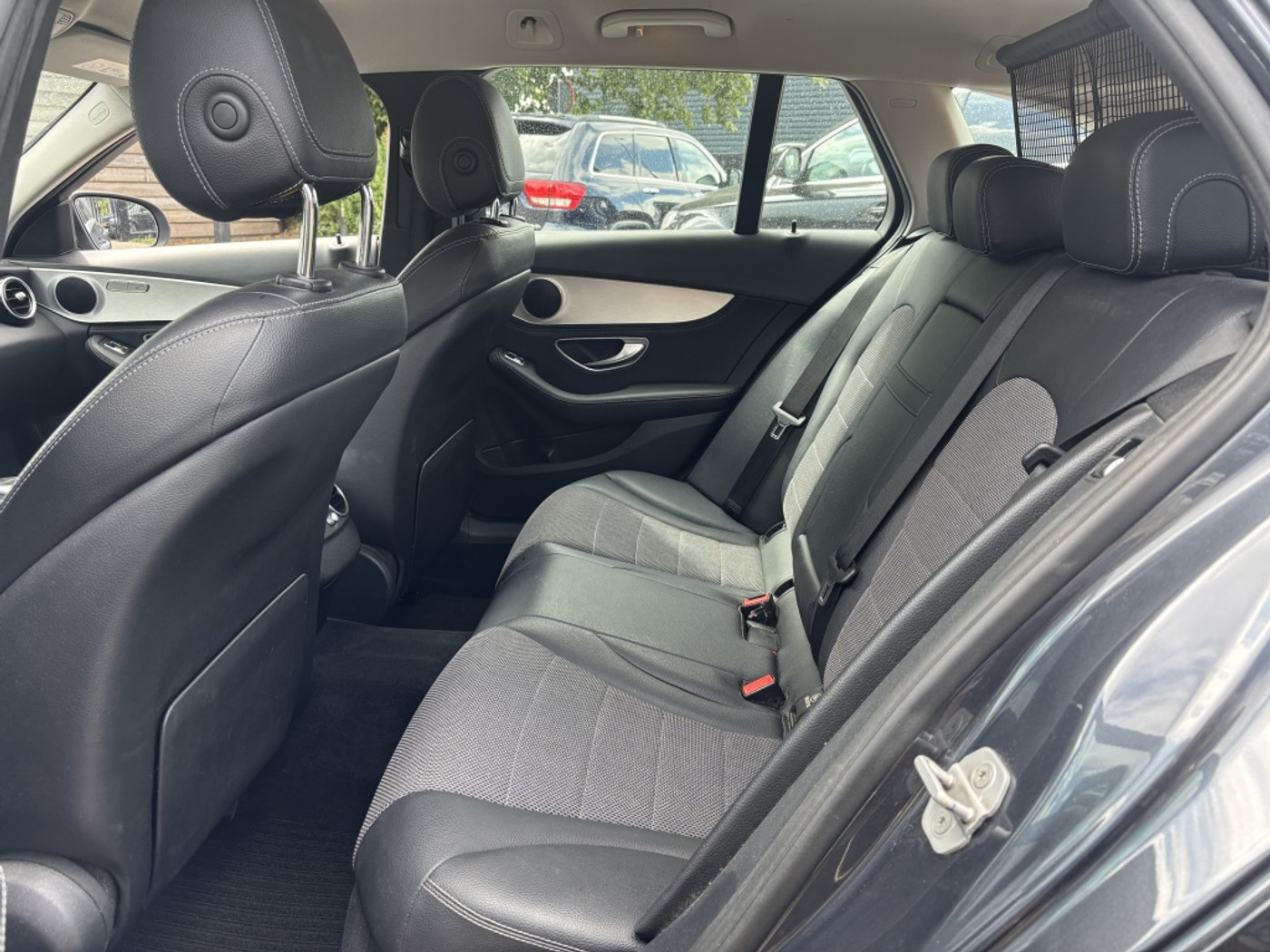 Foto van Mercedes-Benz C 200 Bluetec