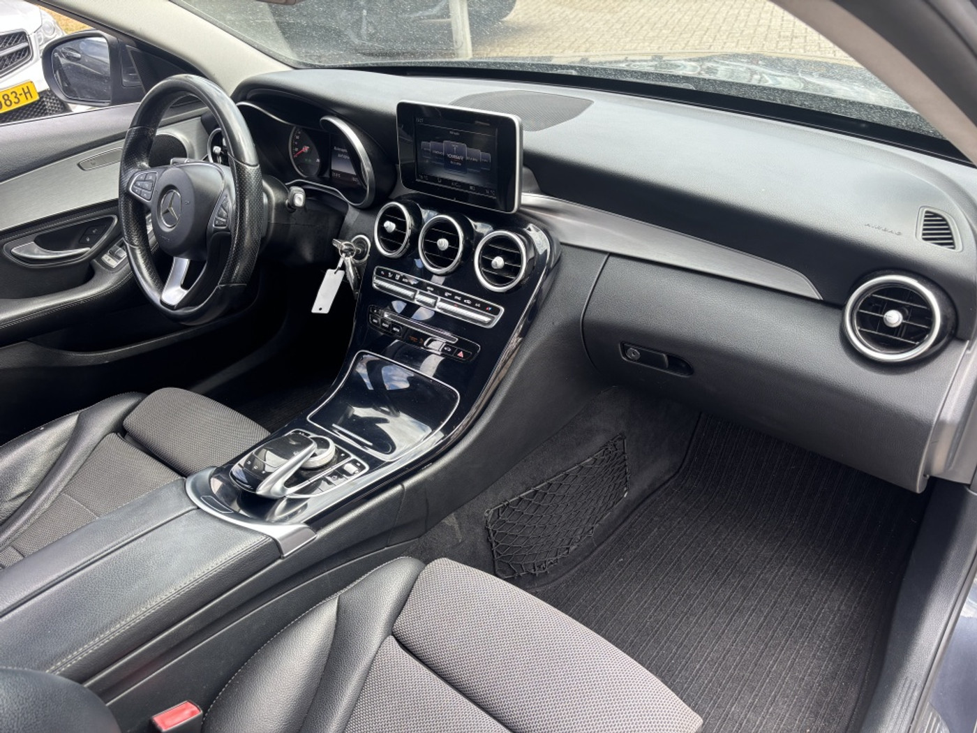 Foto van Mercedes-Benz C 200 Bluetec