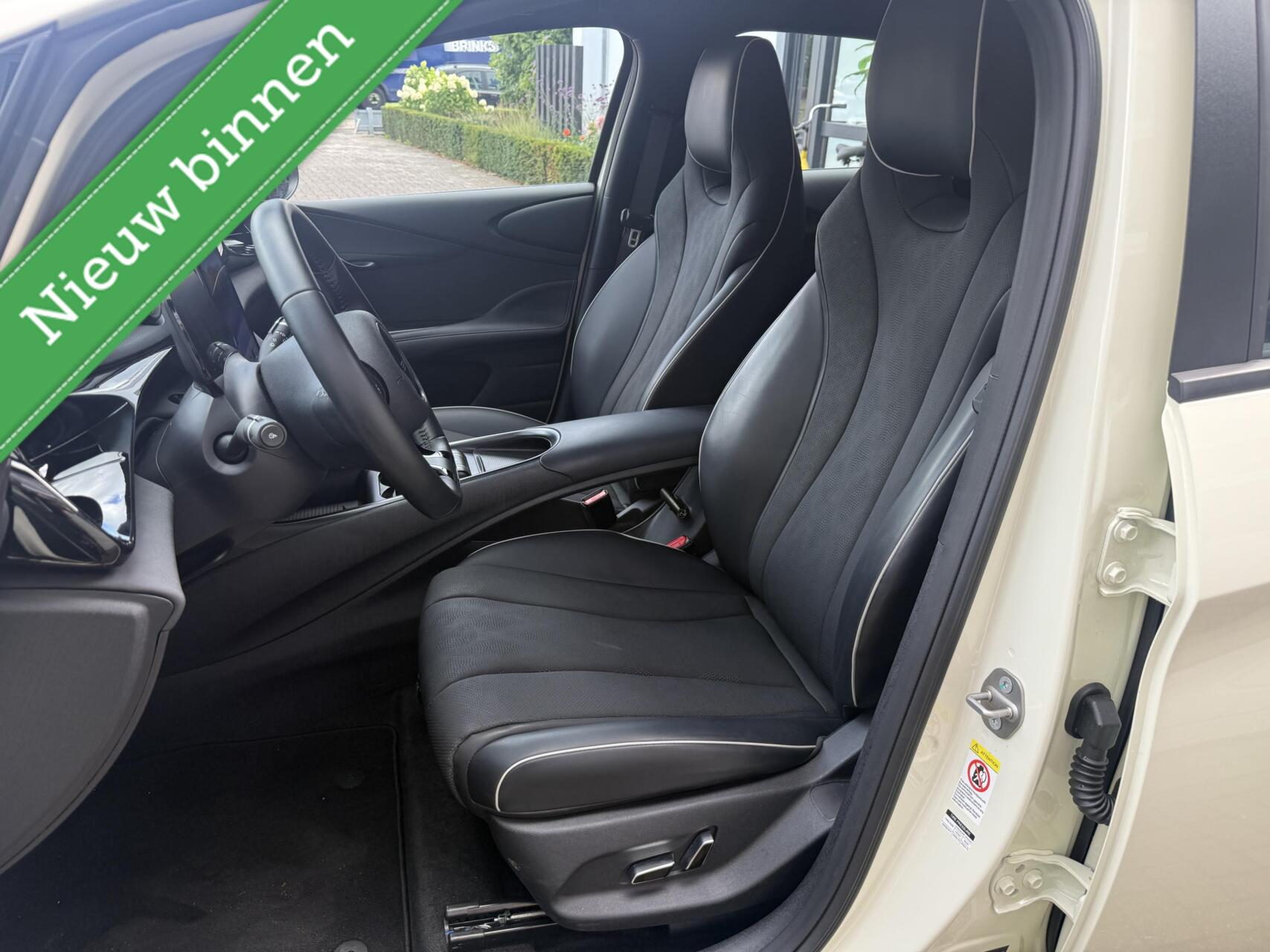 Foto van BYD BYD Dolphin