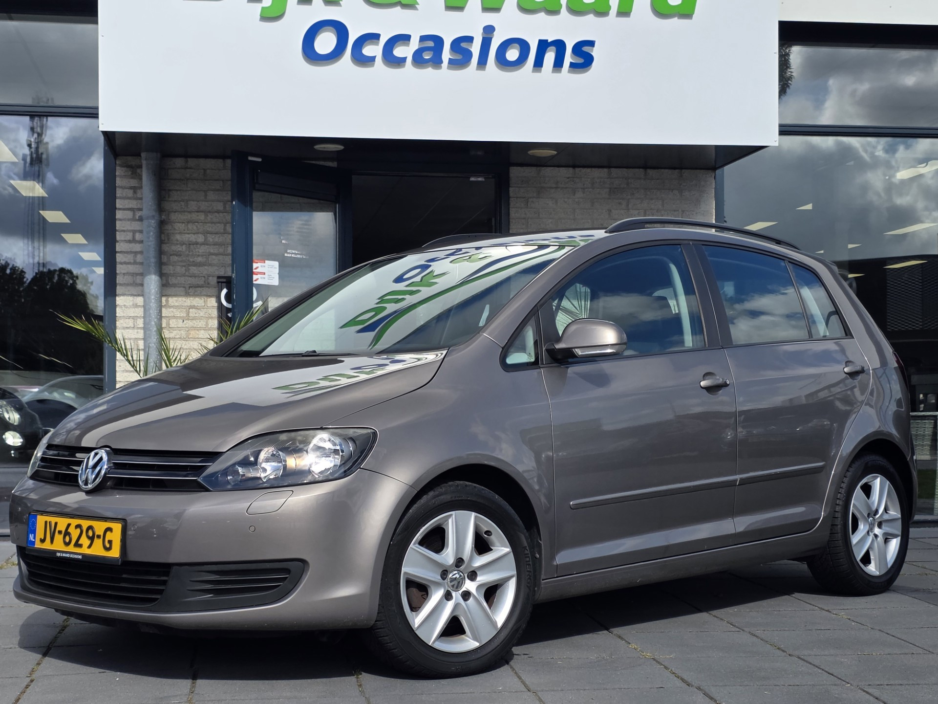 Volkswagen Golf Plus 1.4 TSI Highline – Automaat – Airco – Trekhaak – Nieuwe APK 2010 - voorkant