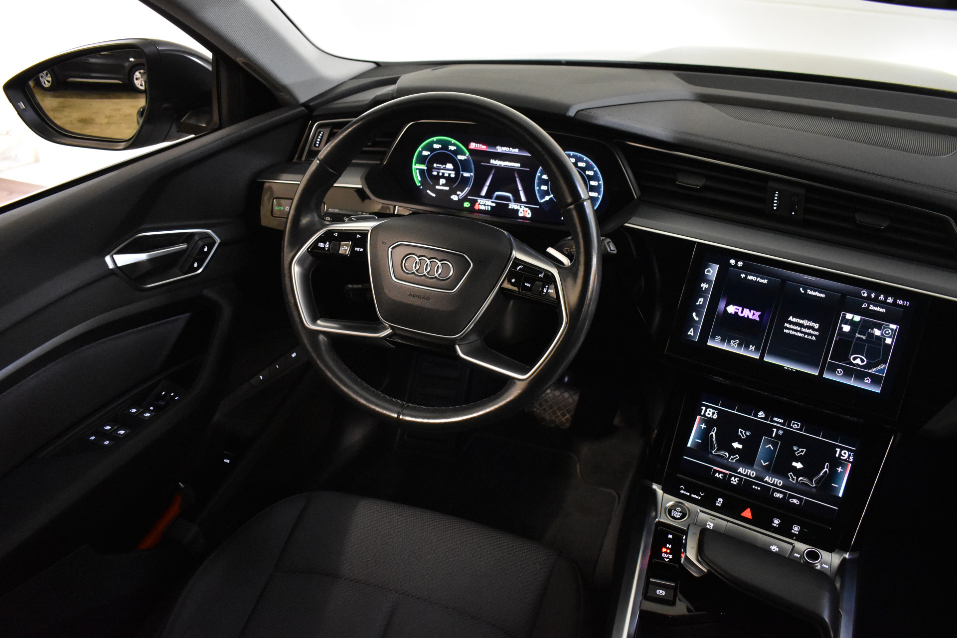Foto van Audi E-tron 50