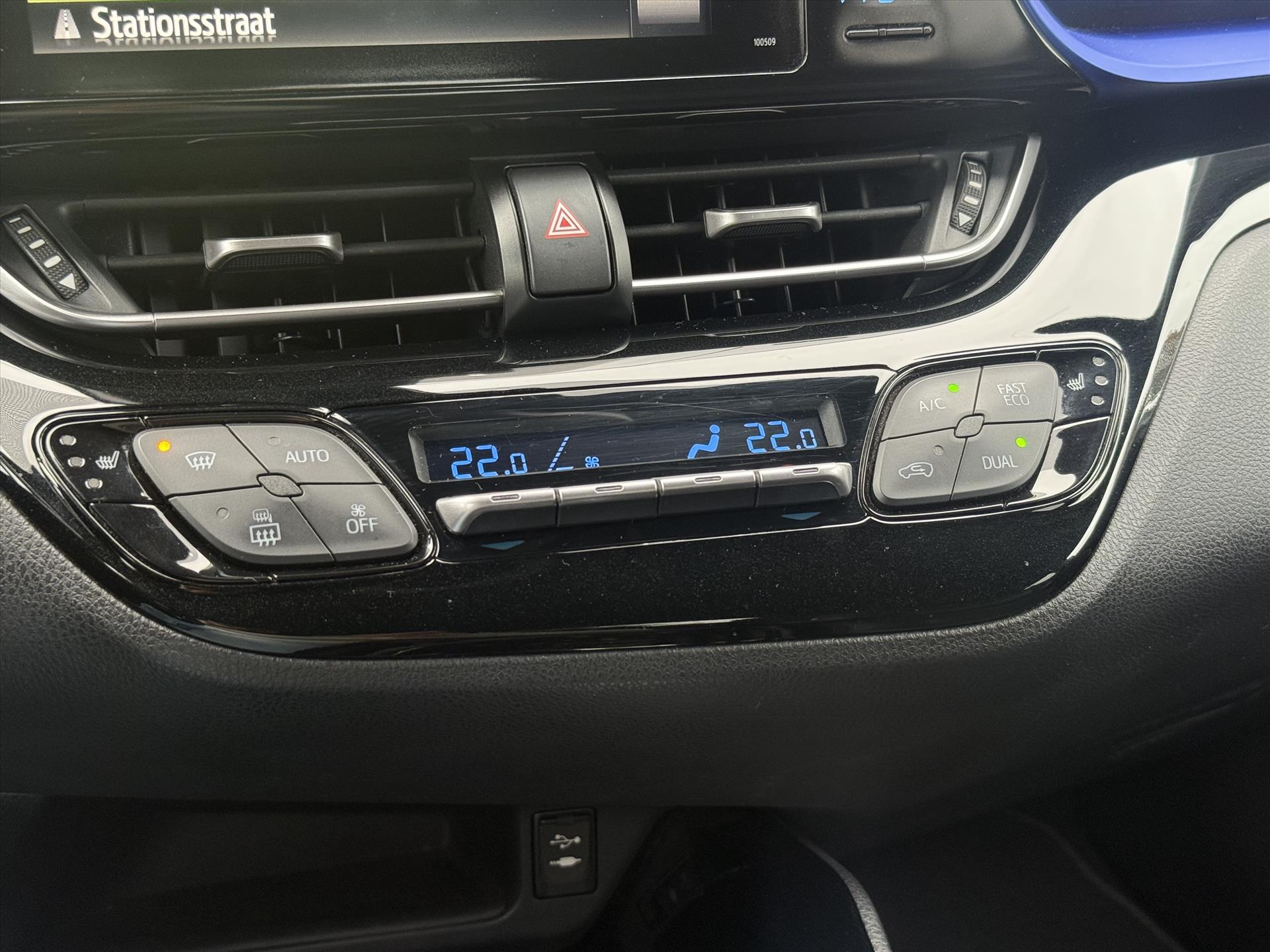Foto van Toyota Toyota C-hr