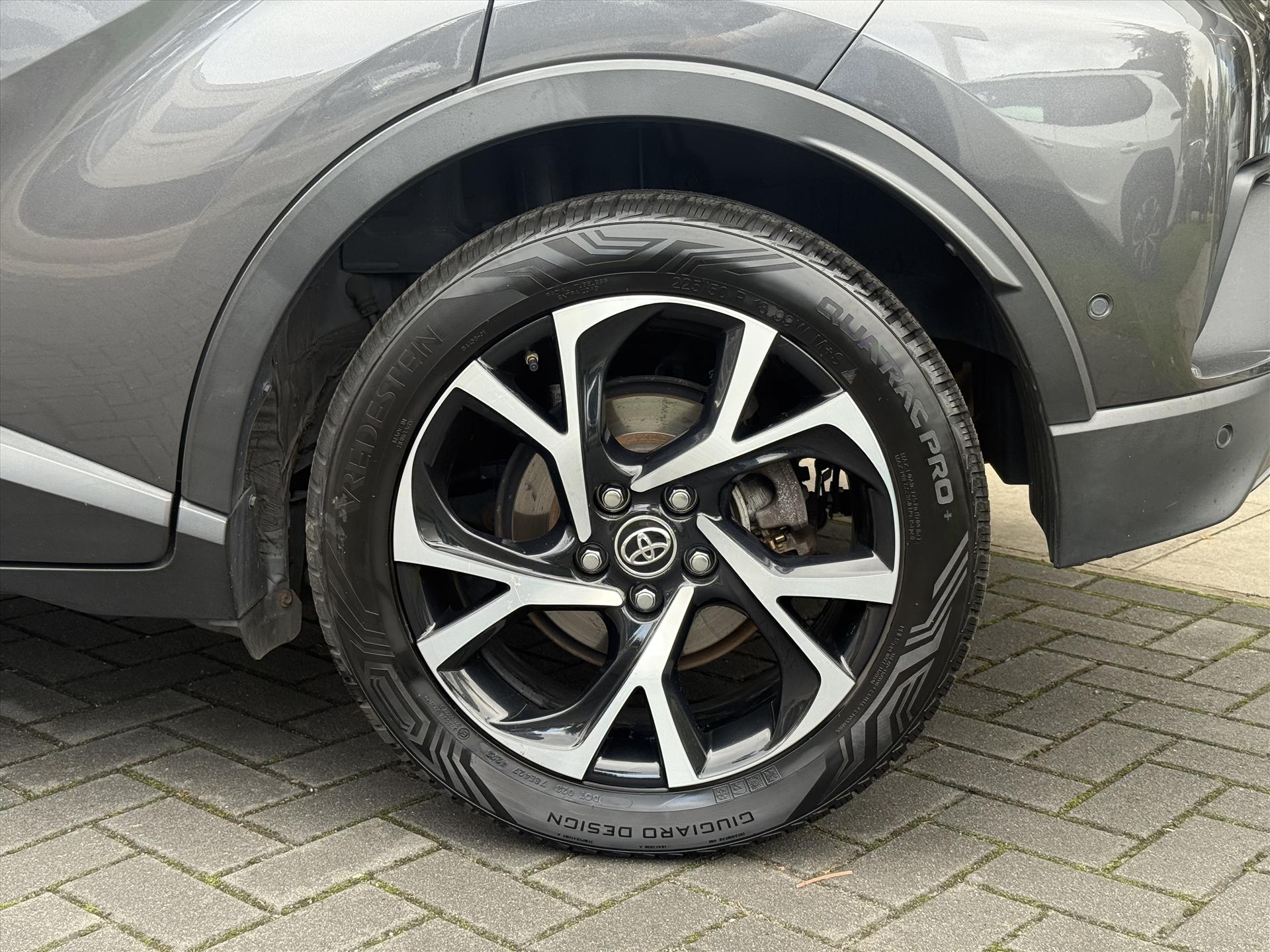 Foto van Toyota Toyota C-hr
