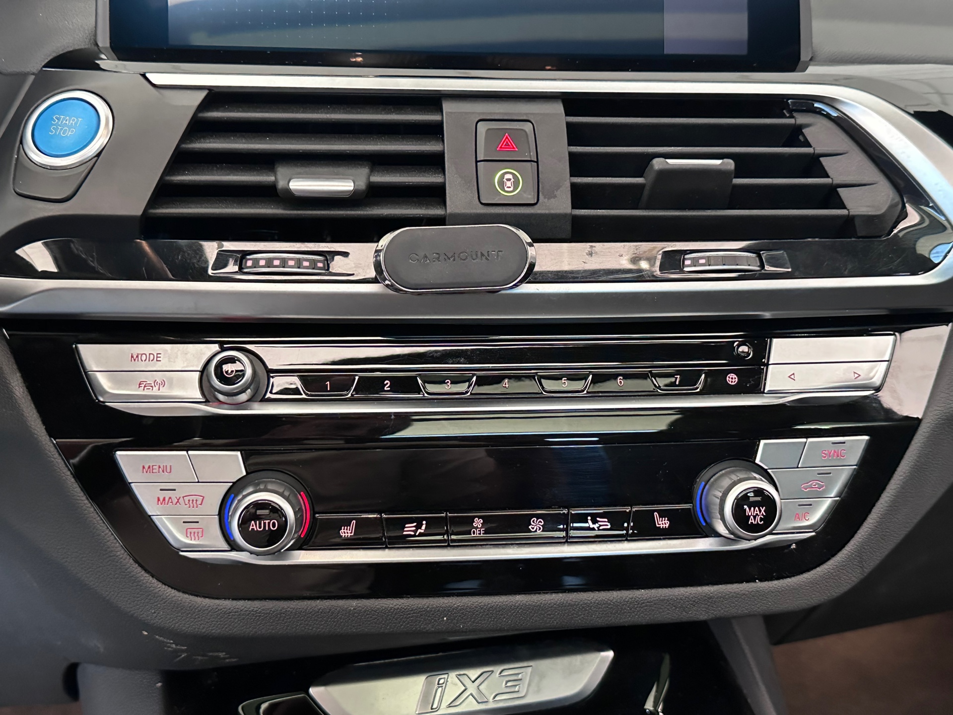 Foto van BMW Ix3