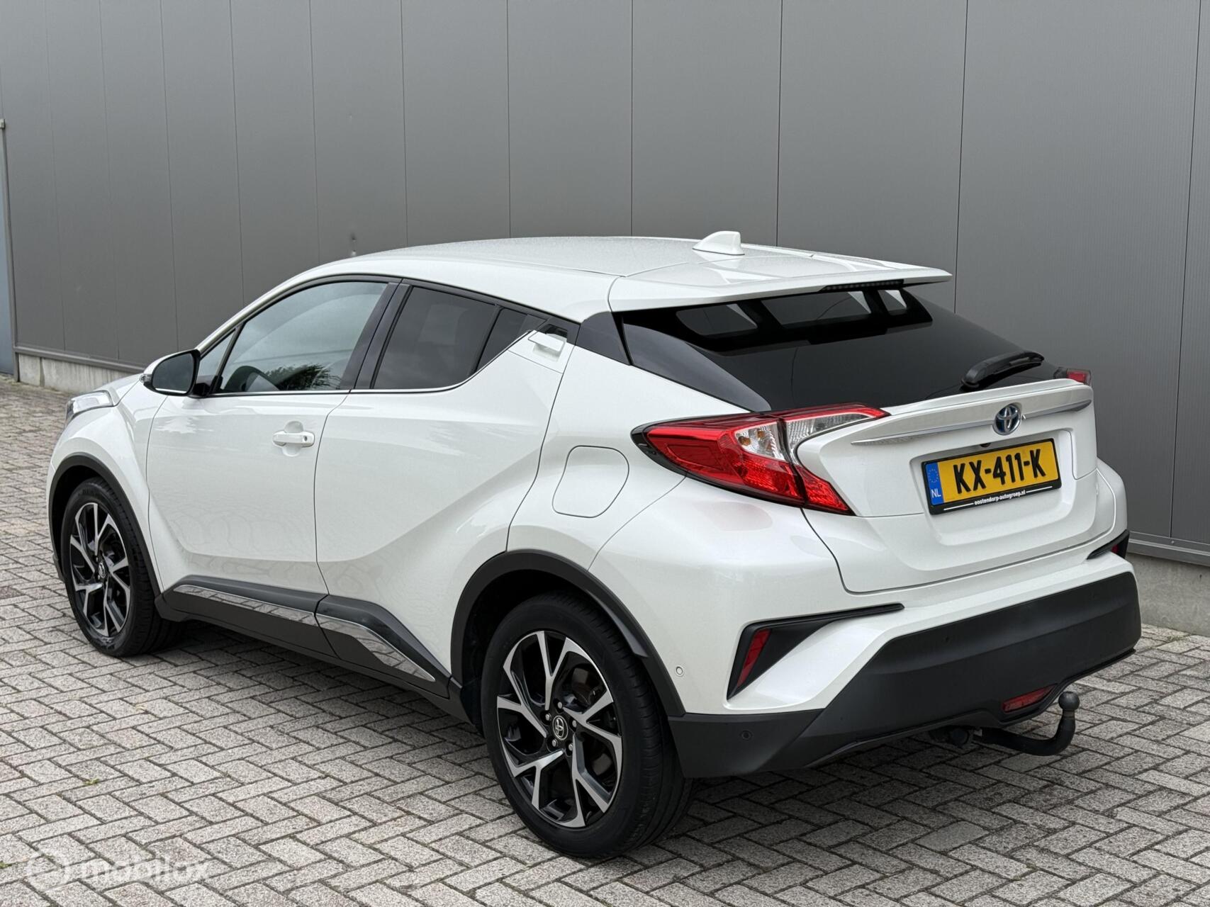 Foto van Toyota Toyota C-hr