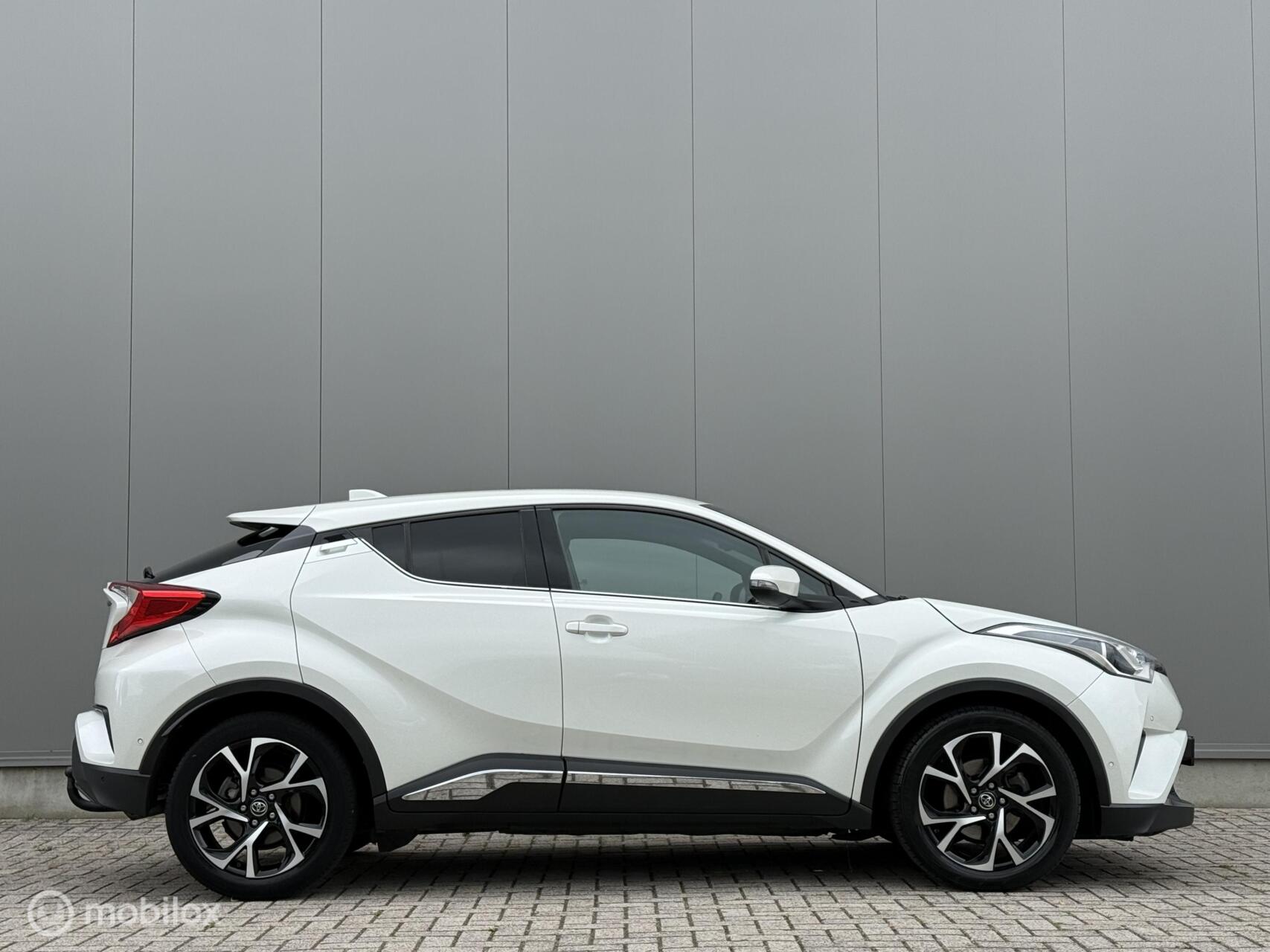 Foto van Toyota Toyota C-hr