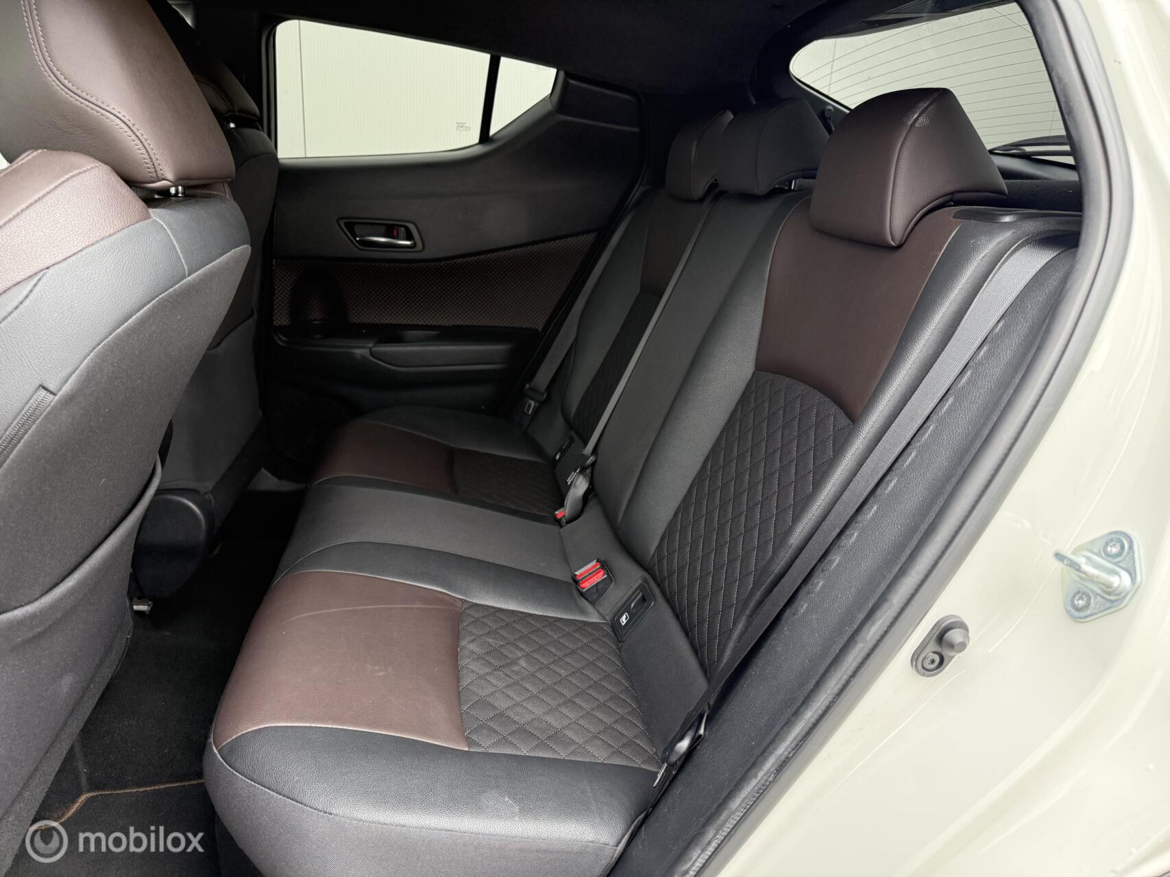 Foto van Toyota Toyota C-hr