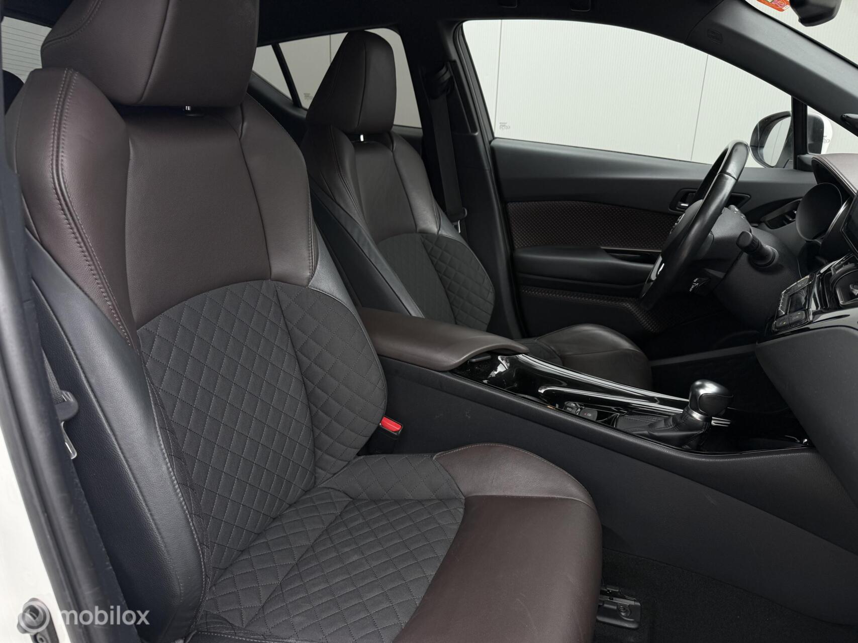 Foto van Toyota Toyota C-hr