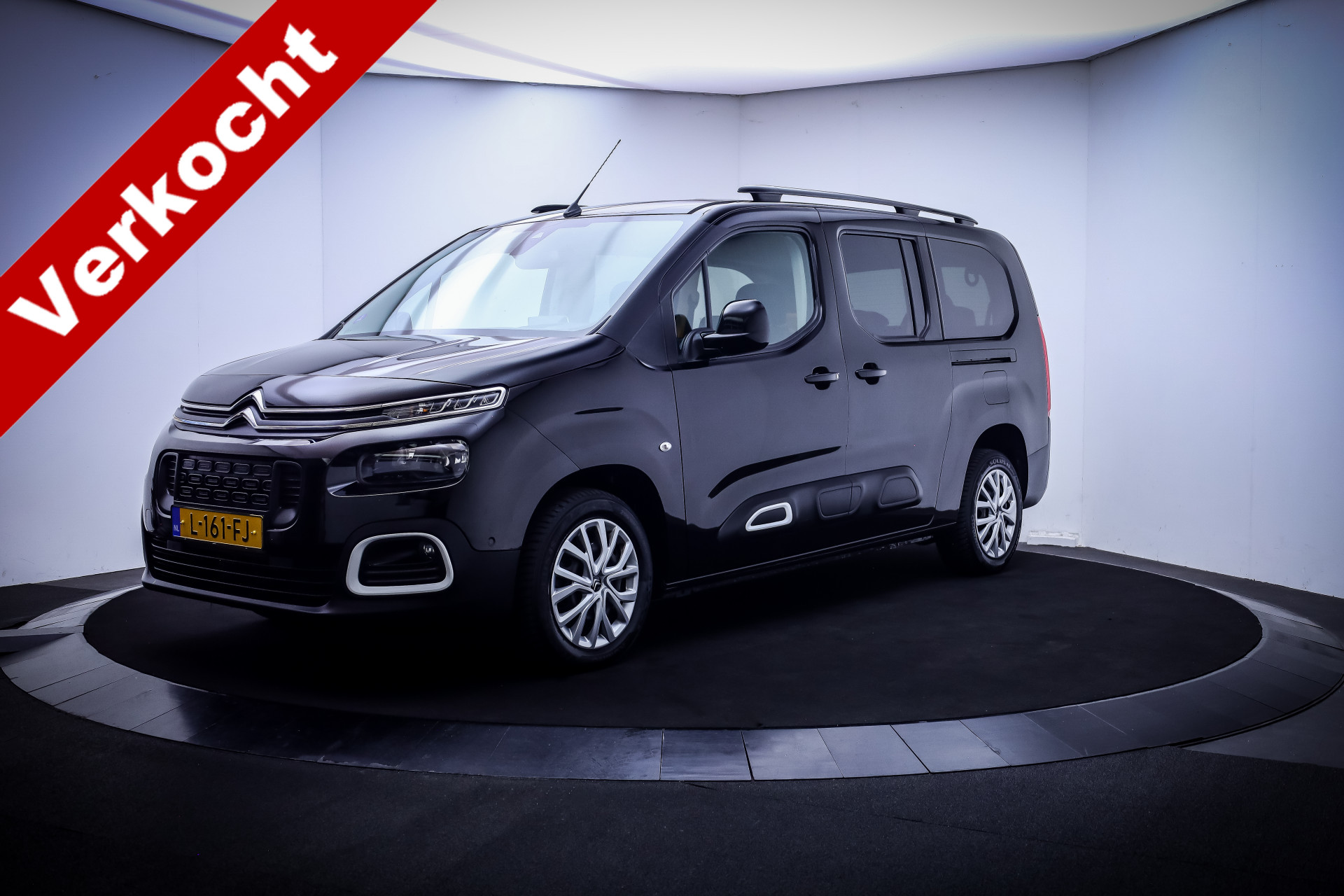 Citroen Berlingo 1.2T Aut. 7p SHINE 2020 - voorkant