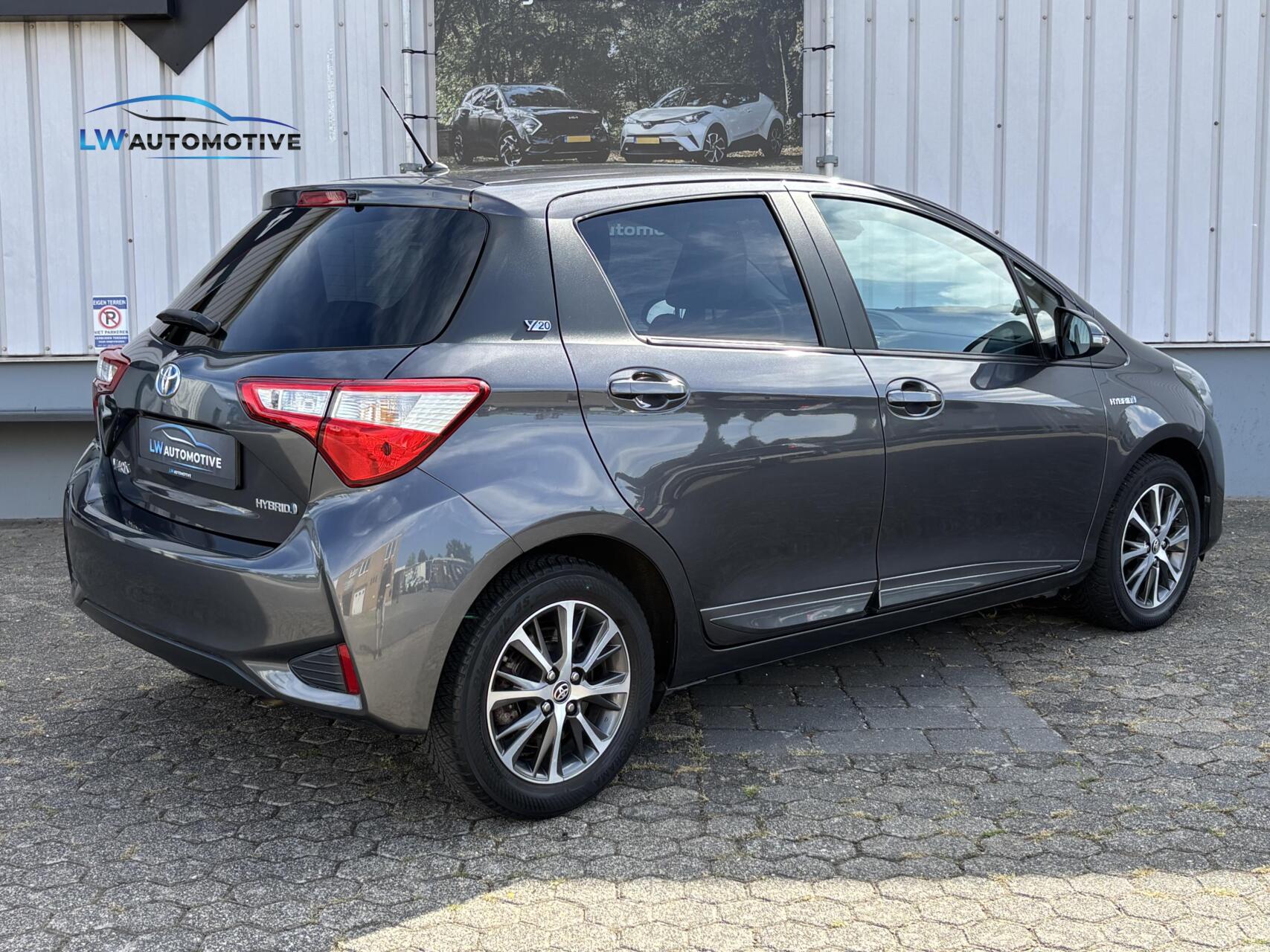 Foto van Toyota Toyota Yaris Hybrid
