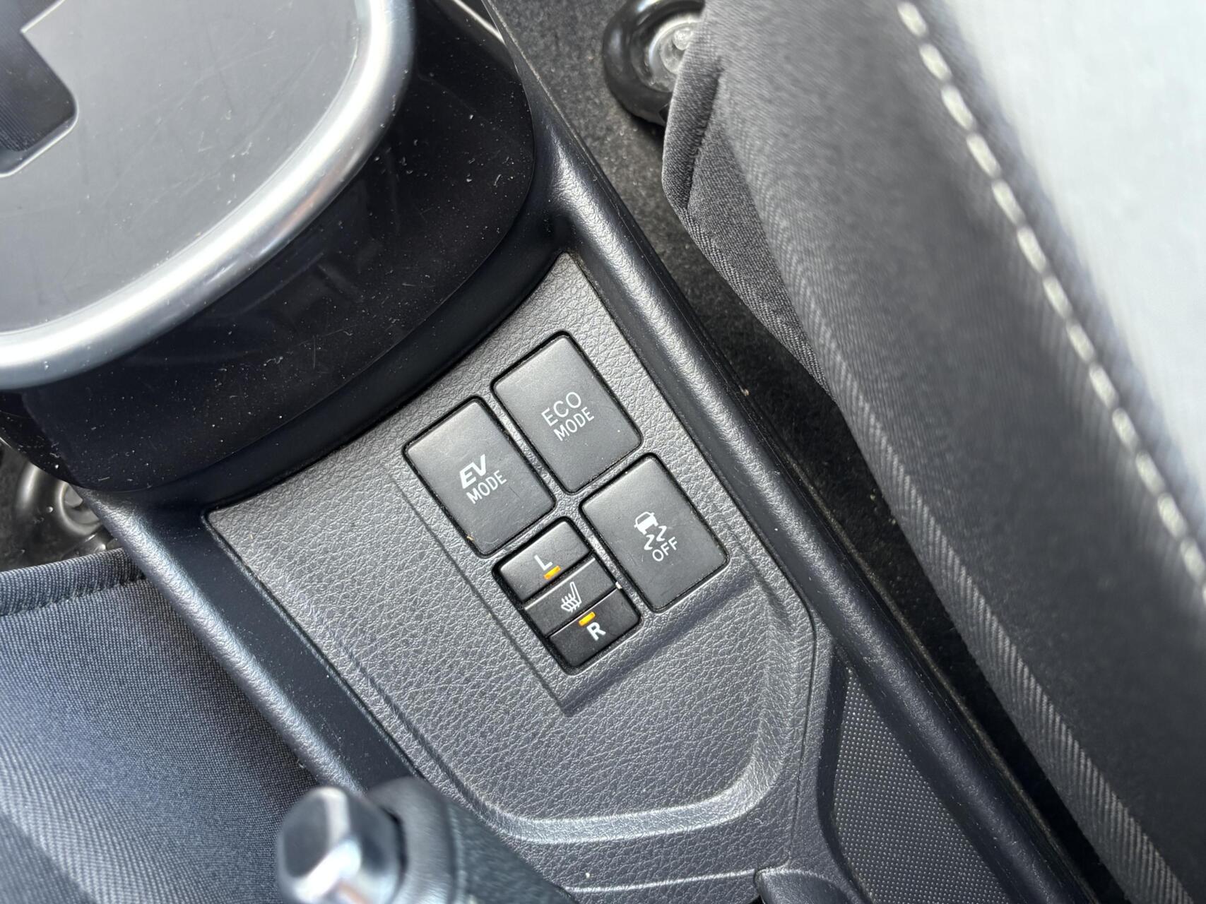 Foto van Toyota Toyota Yaris Hybrid