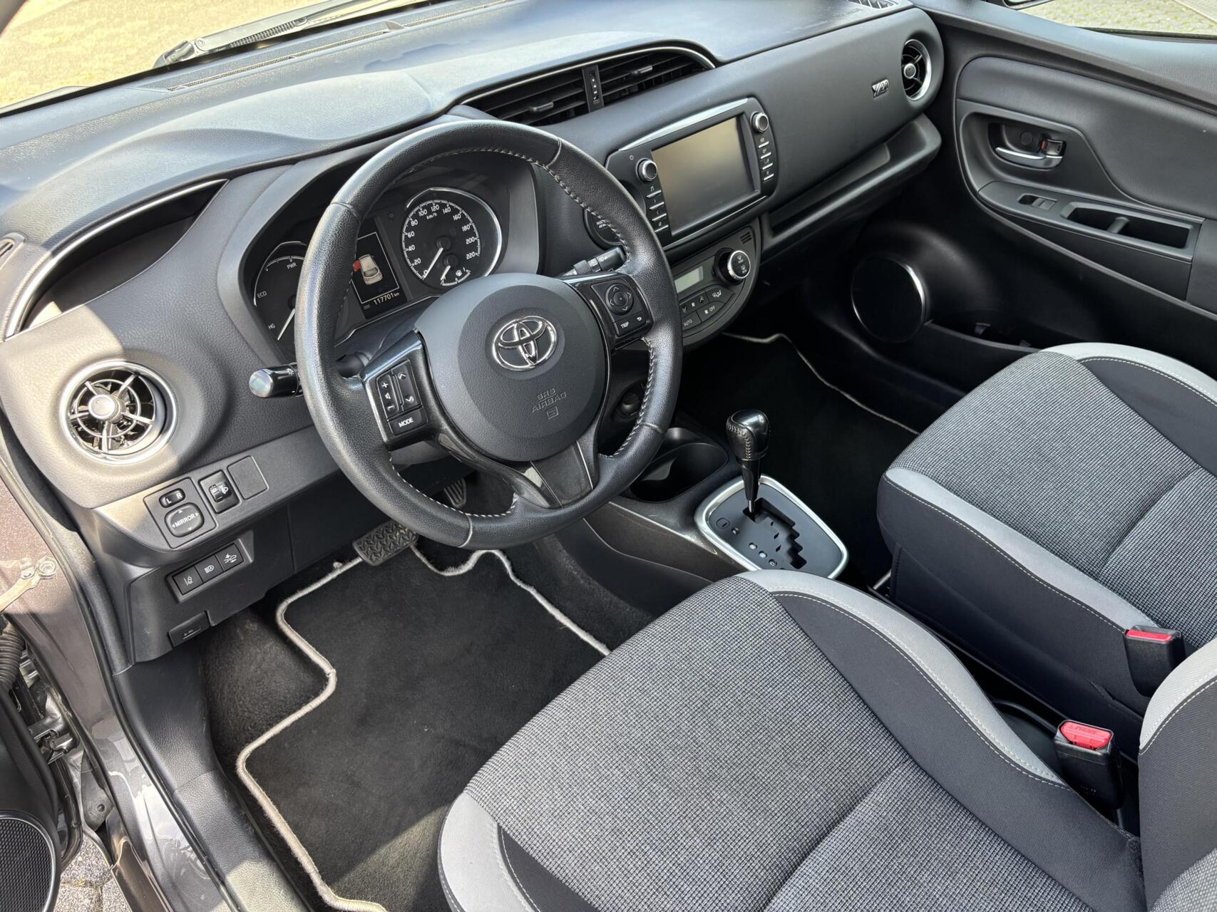 Foto van Toyota Toyota Yaris Hybrid