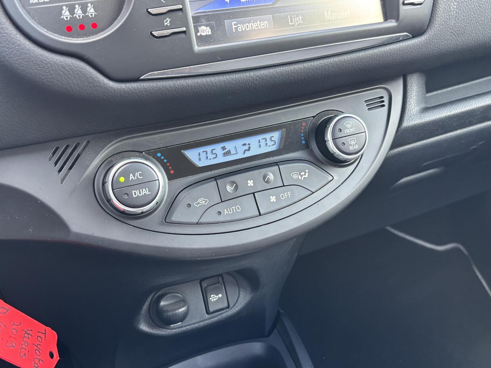 Foto van Toyota Toyota Yaris Hybrid