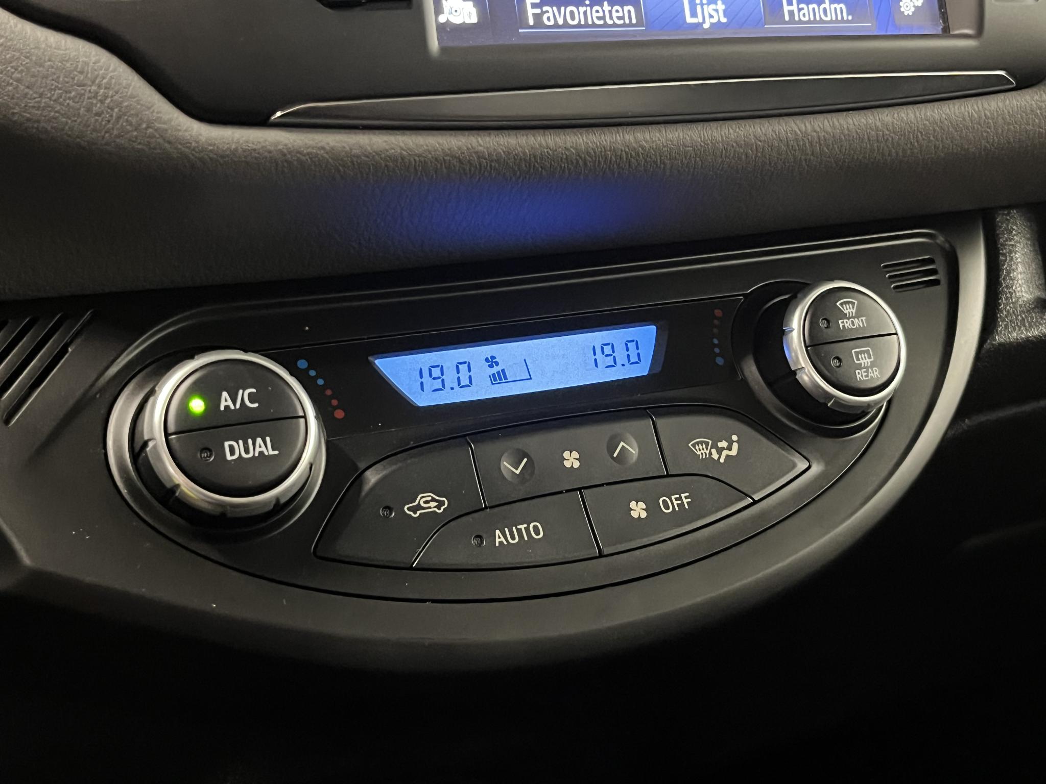 Foto van Toyota Toyota Yaris Hybrid
